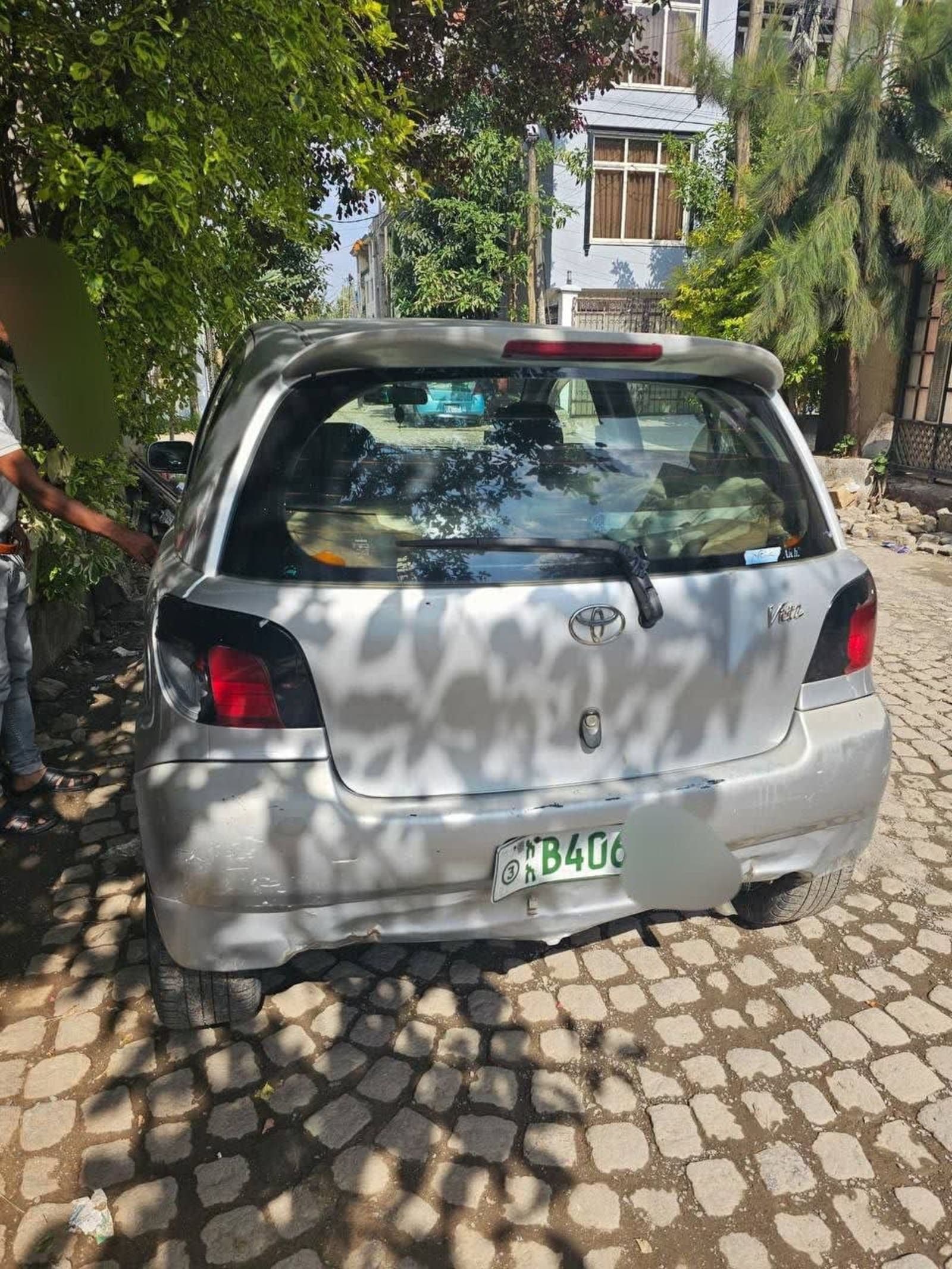 2001 Toyota Vitz — photo 2