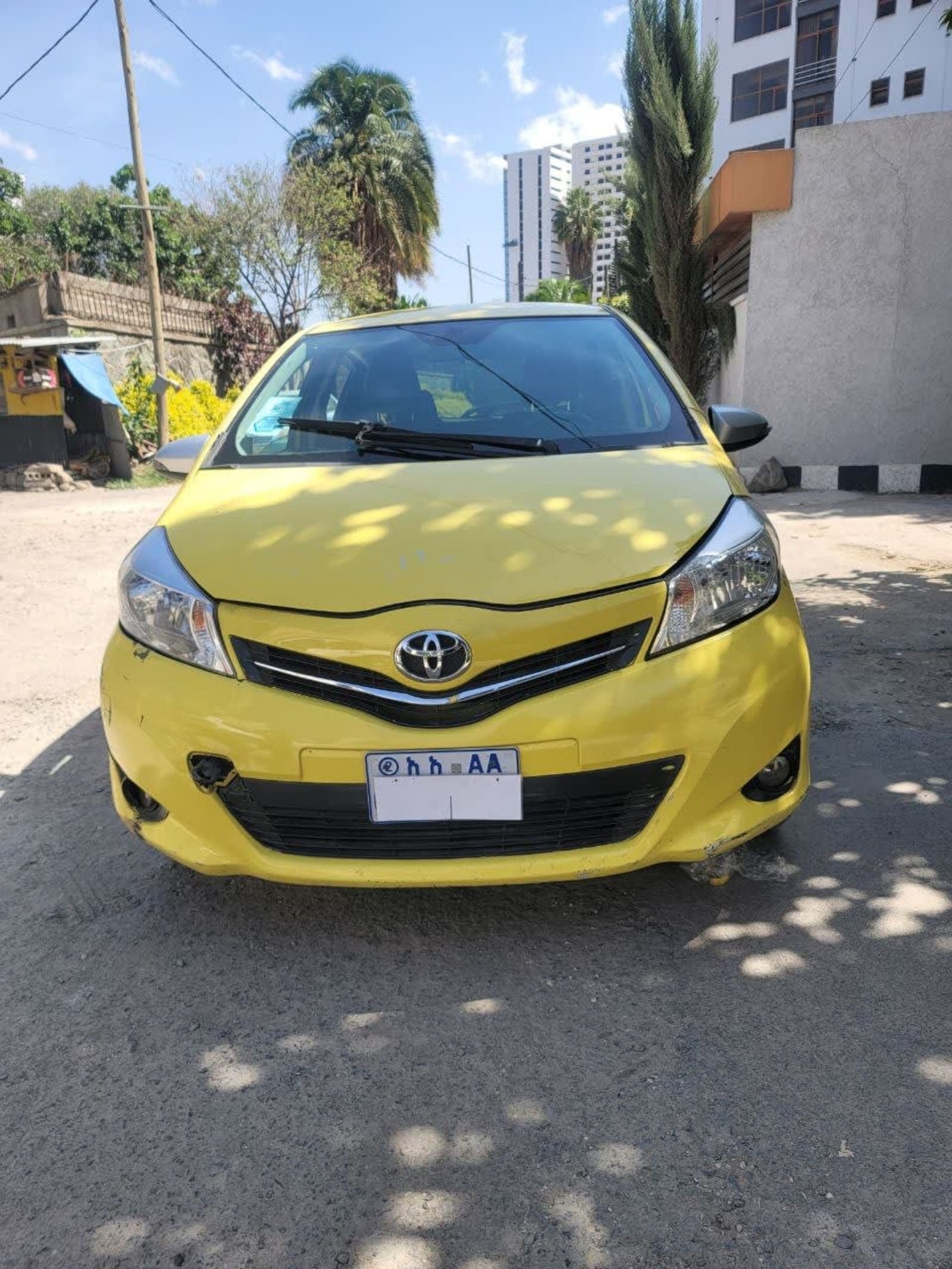 2012 TOYOTA YARIS