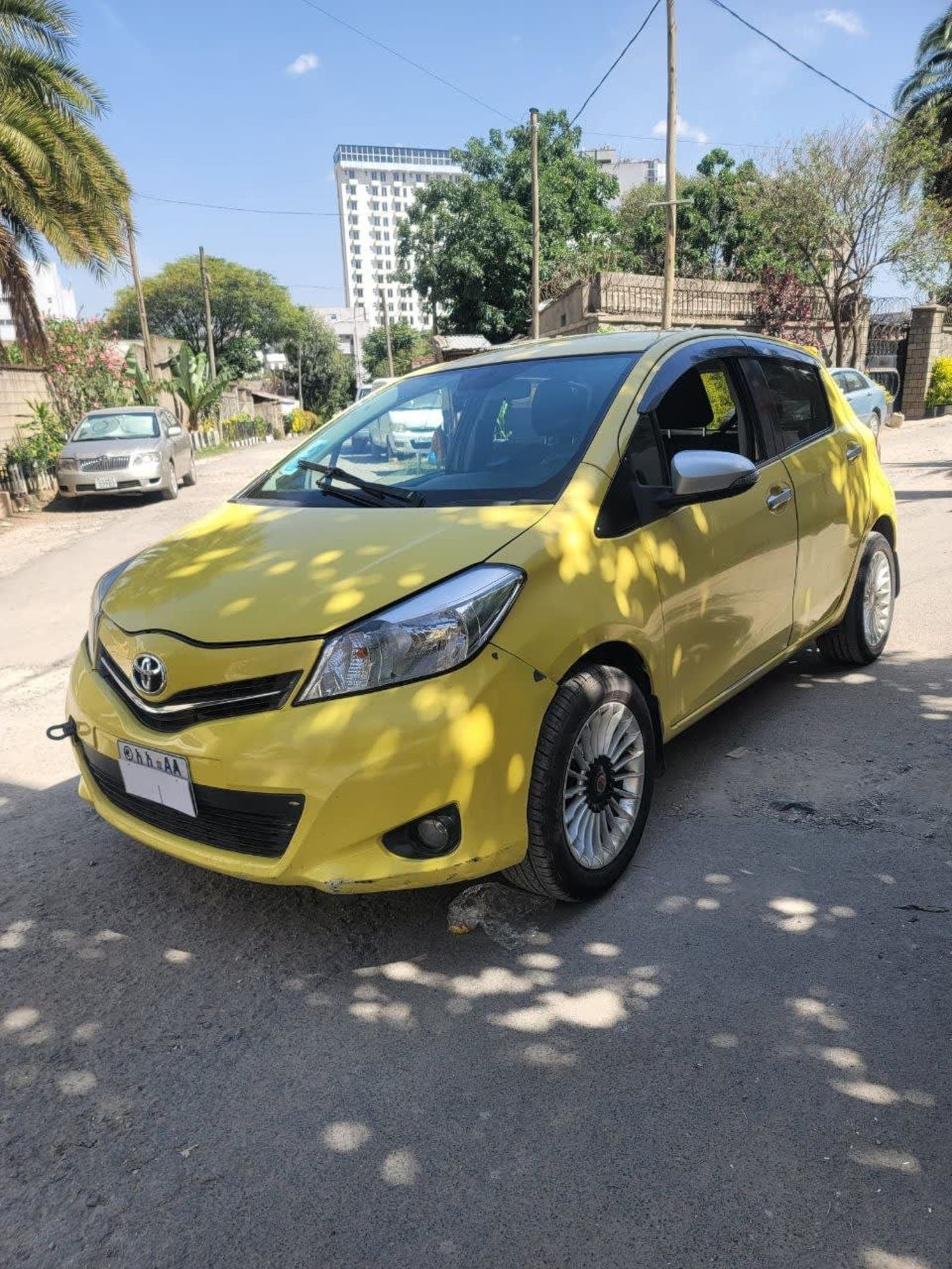 2012 TOYOTA YARIS — photo 5