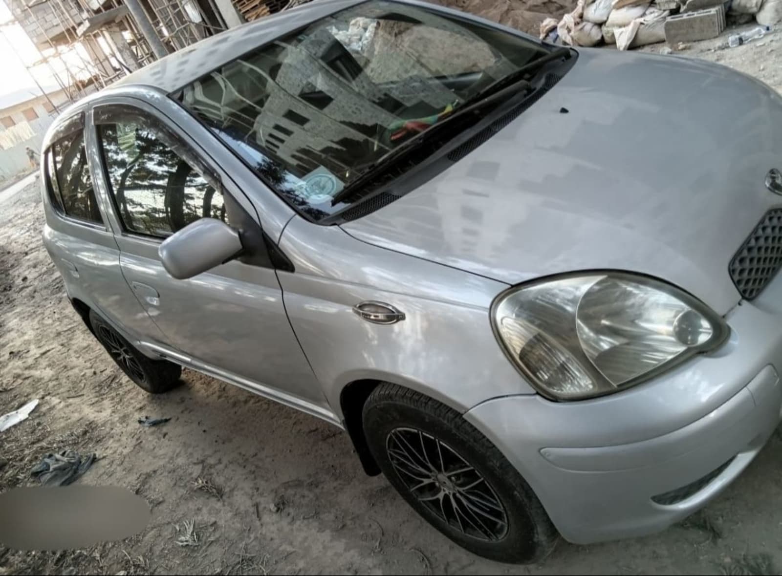 2003 Toyota Vitz — photo 2
