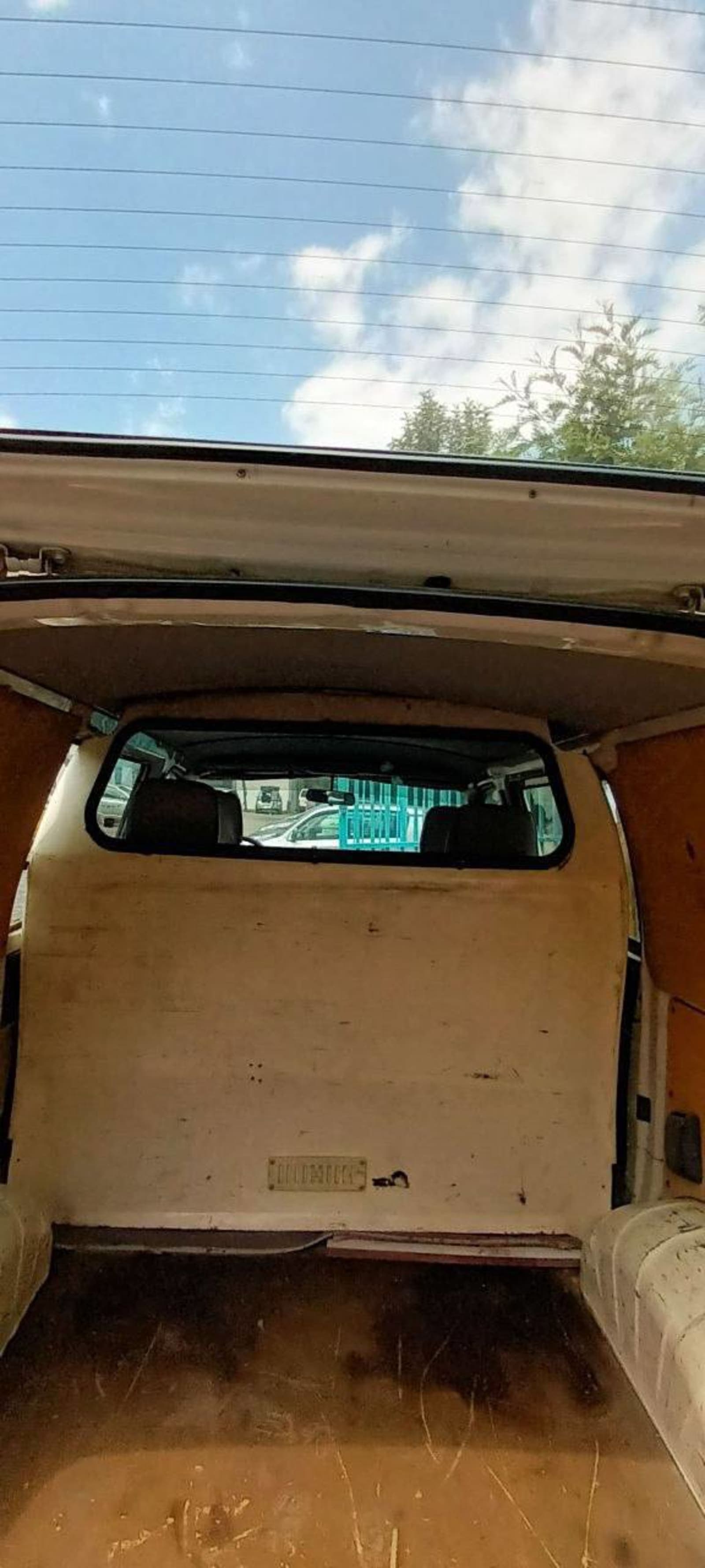 2002 Toyota D4D Dolfine — photo 1