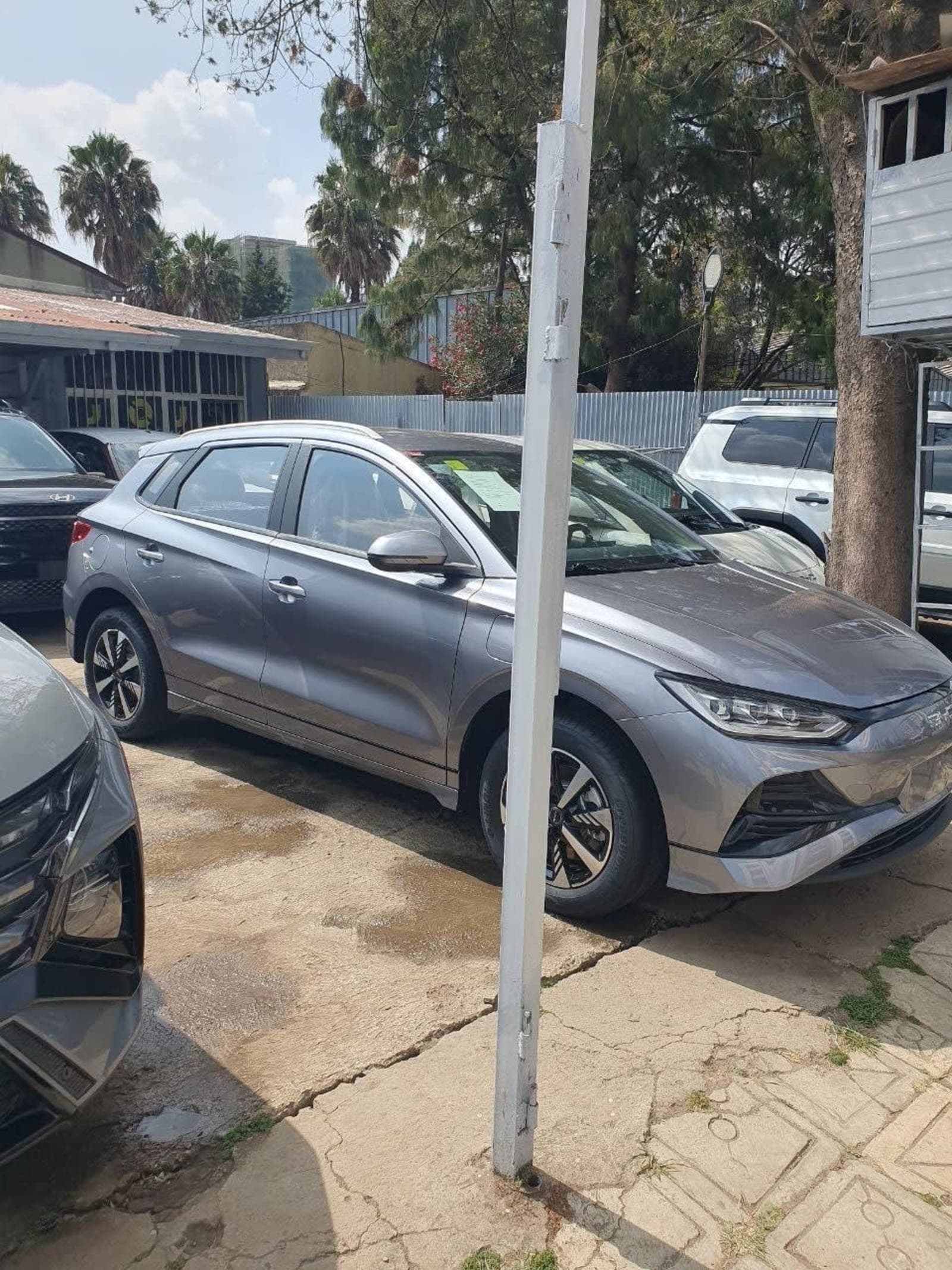 2025 BYD E2 — photo 1