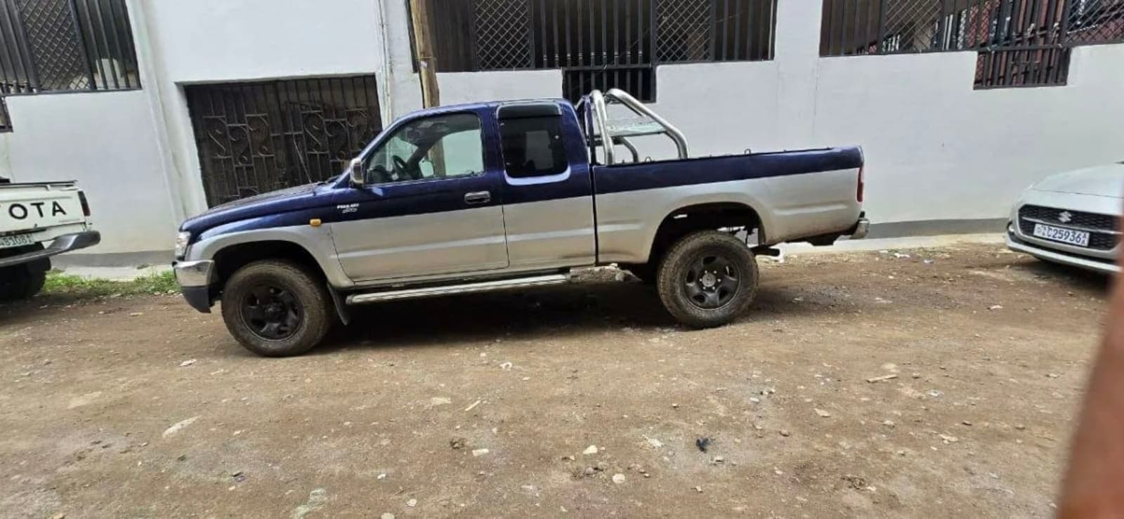 2003 Toyota Hilux — photo 3