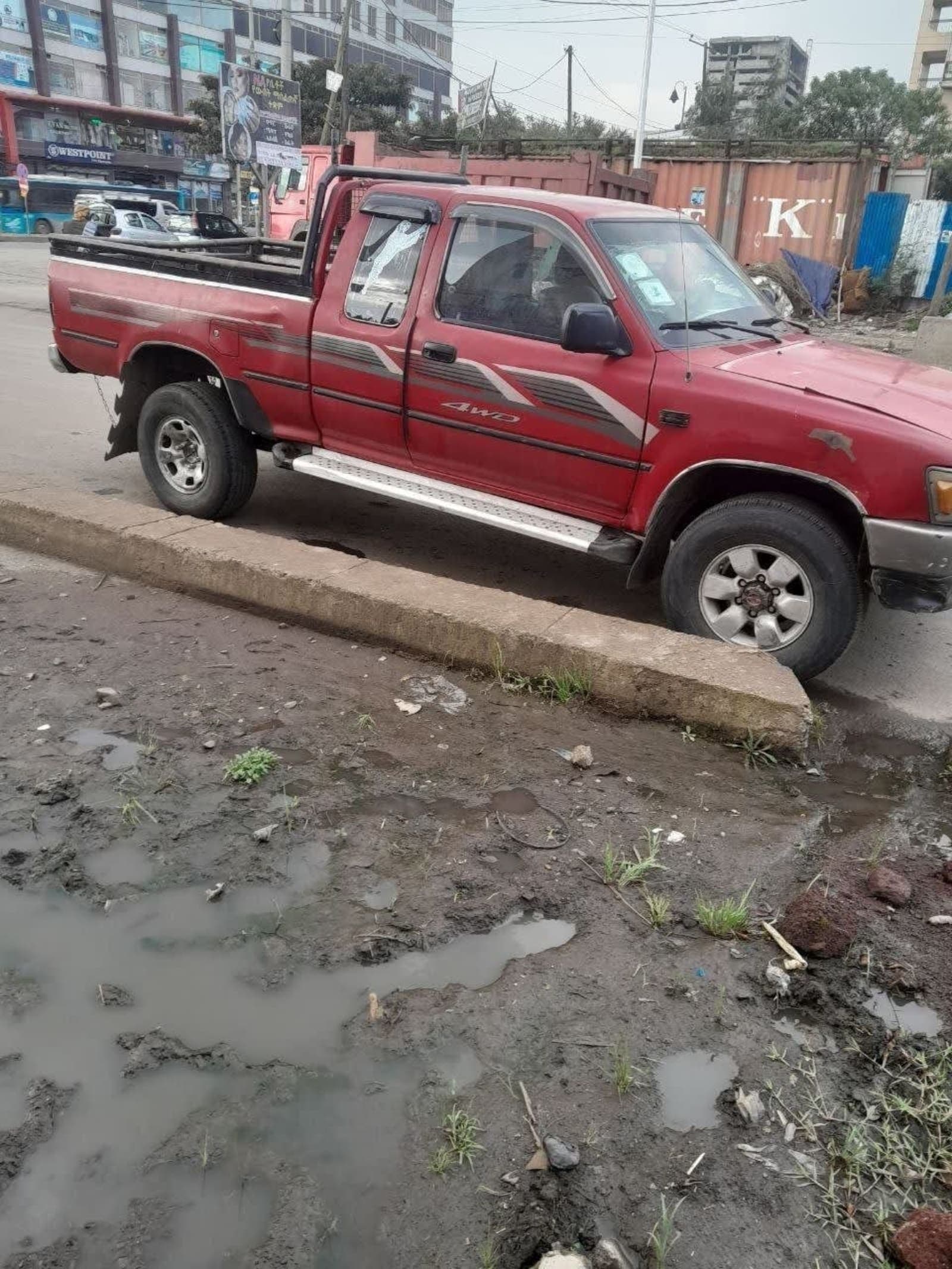 1997 Toyota Hilux Pickup — photo 4