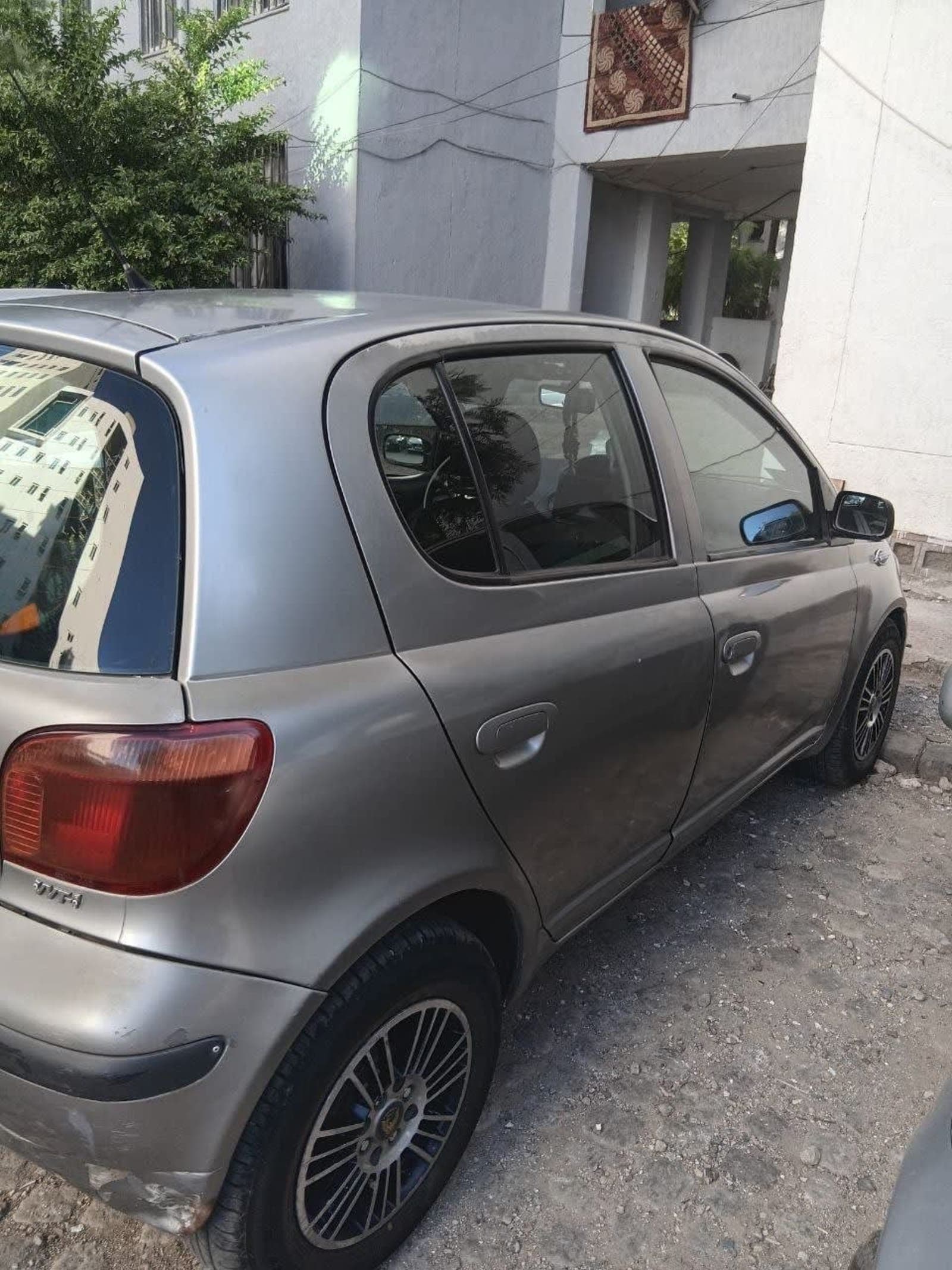 2002 Toyota Vitz Yaris — photo 2