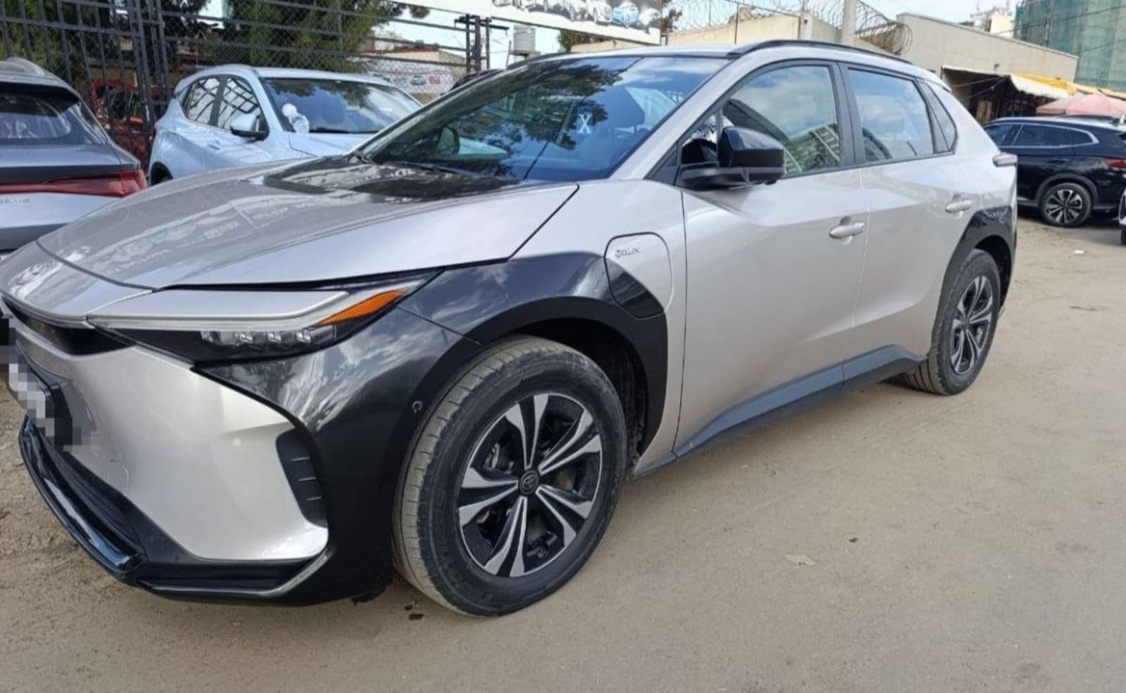 2024 Toyota BZ4X (4WD) ULTRA — photo 6