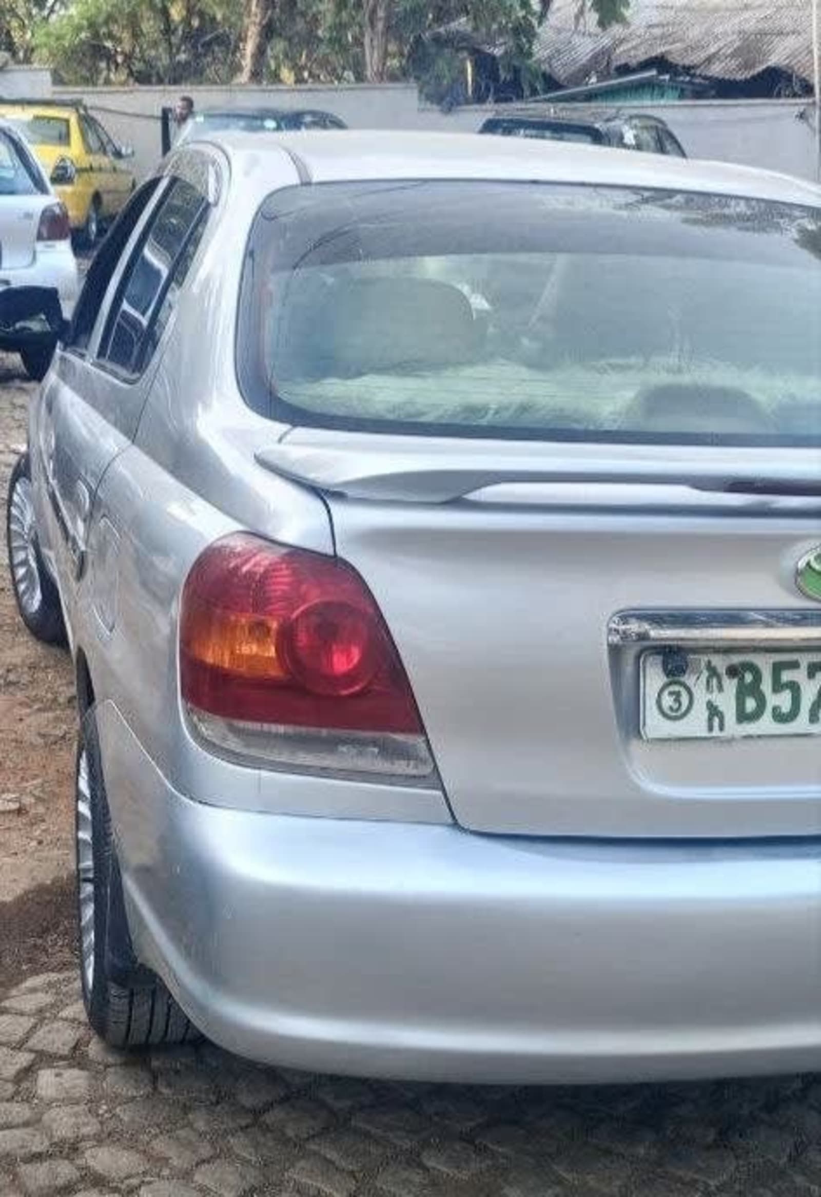 2005 Toyota Platz — photo 6