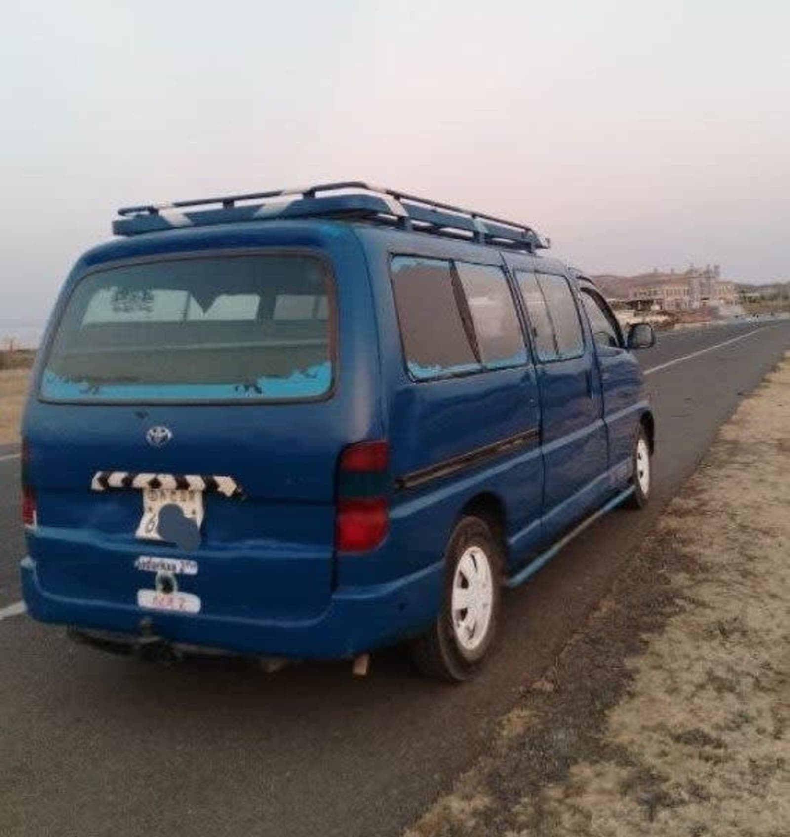 2001 Toyota Dolphin 2LT — photo 5