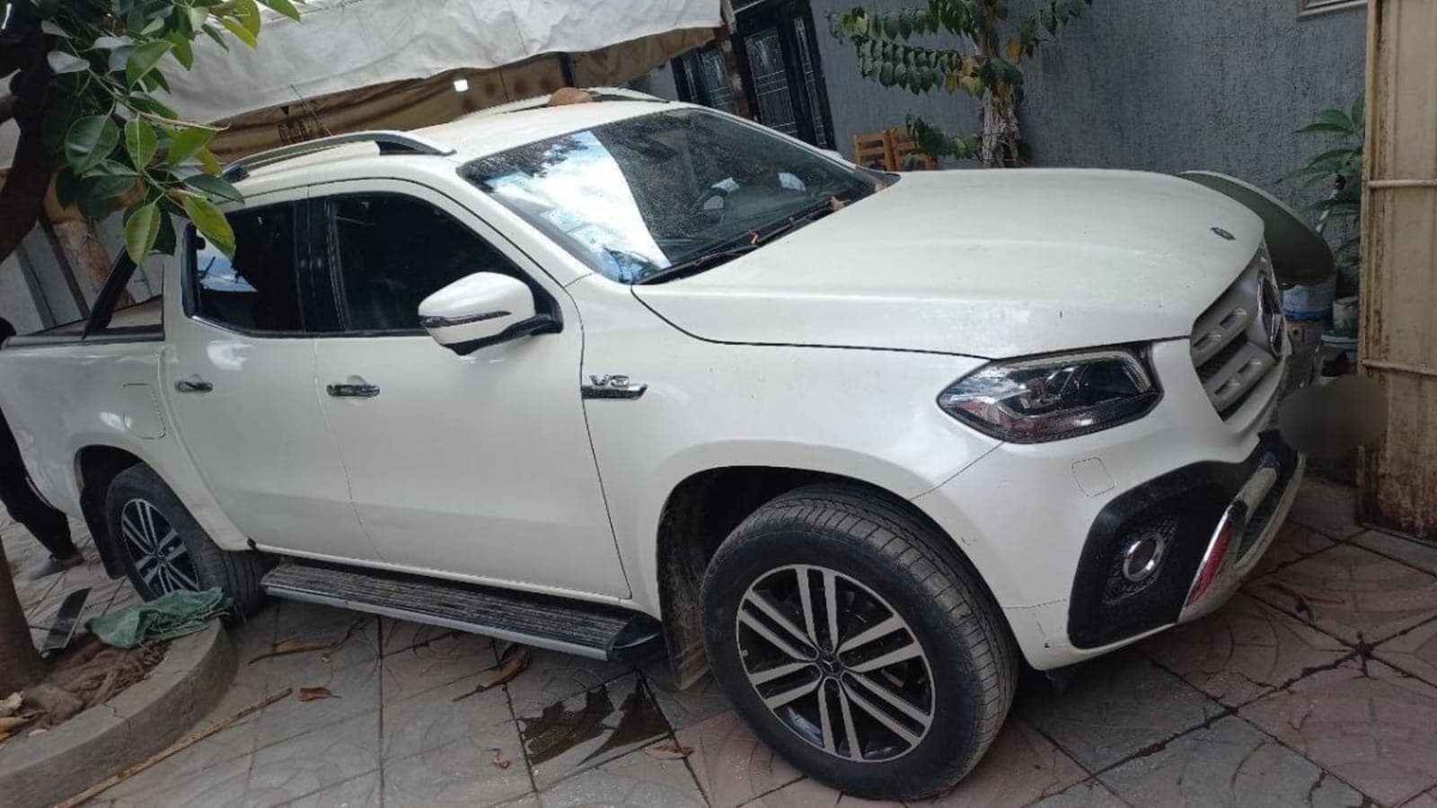 2020 Mercedes-Benz X-Class — photo 1