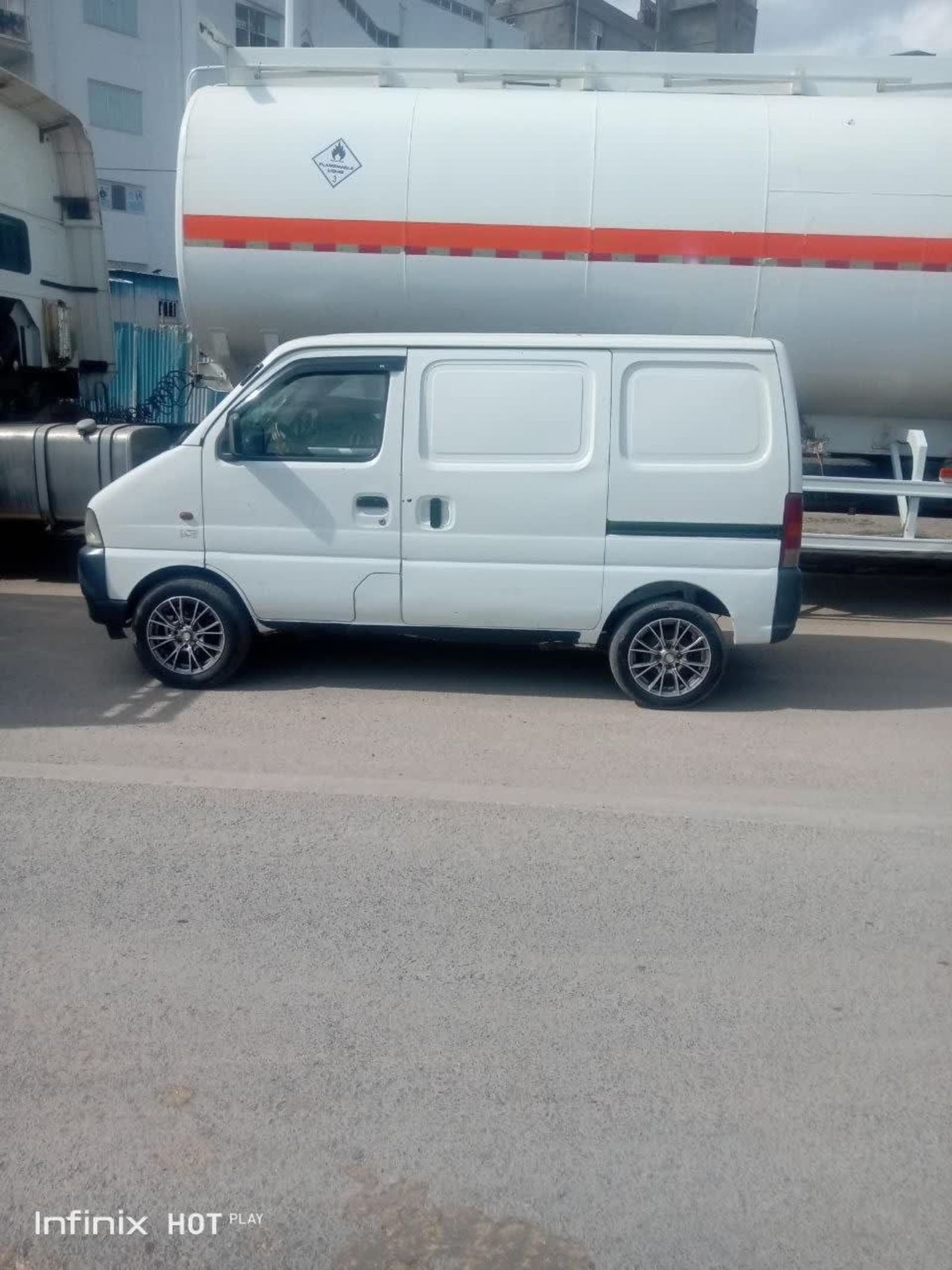 2000 Suzuki Carry van