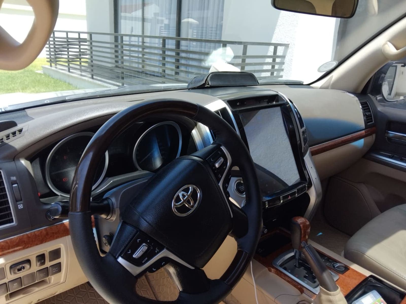 2015 Toyota Land Cruiser VX — photo 7