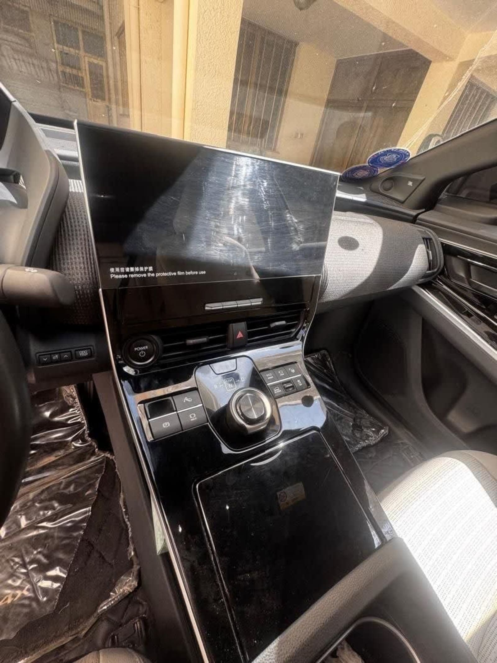 2024 Toyota BZ4X AWD ULTRA — photo 2