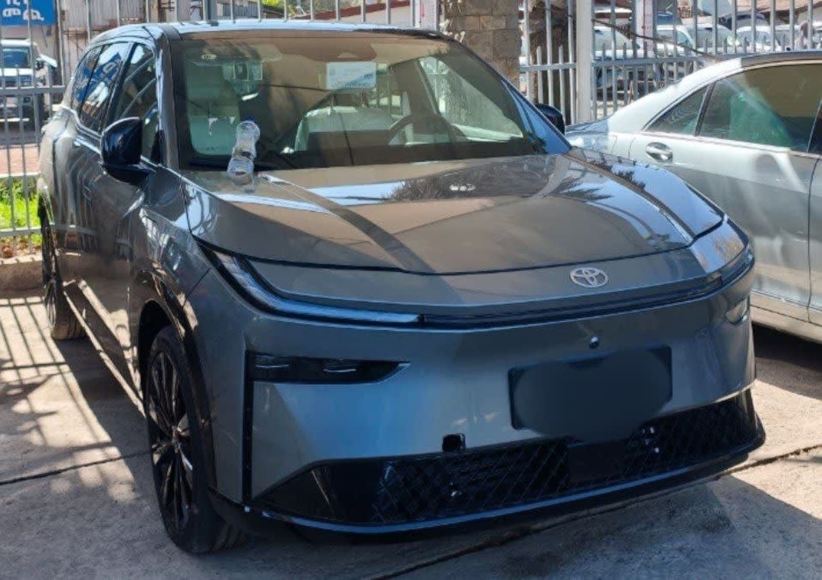 2025 Toyota bz3x — photo 5