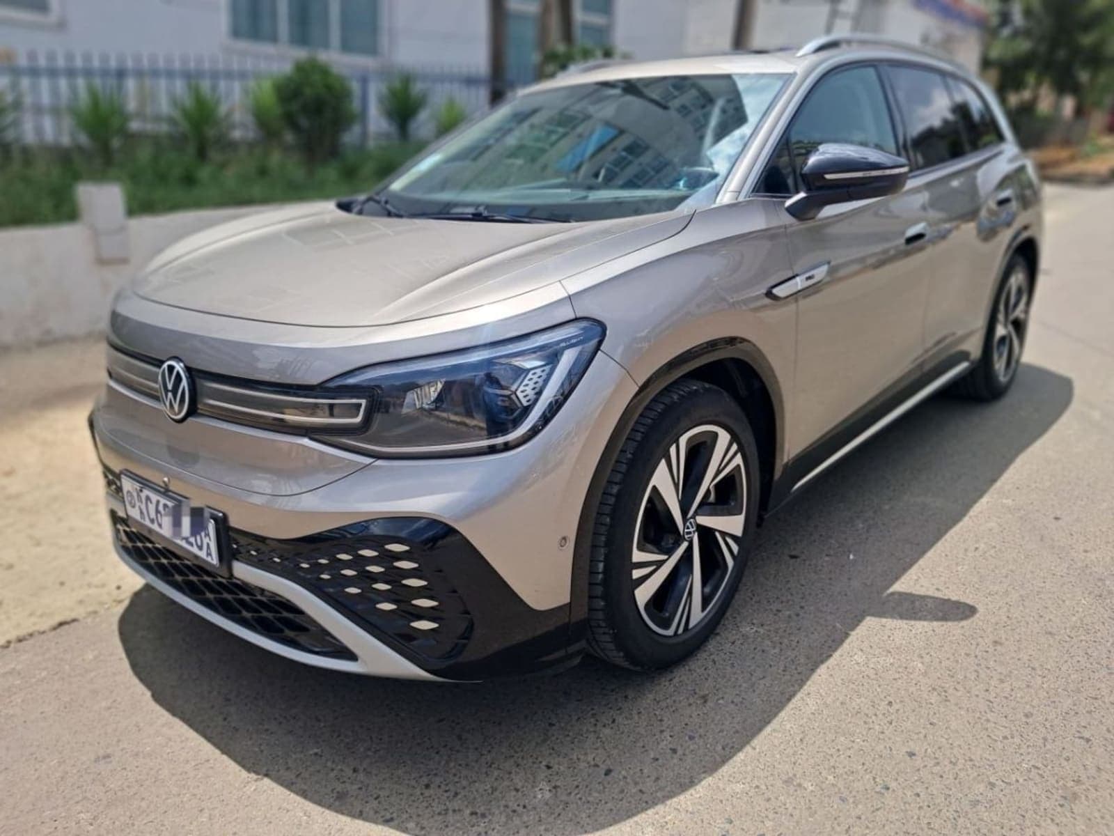 2024 Volkswagen ID.6 Crozz Pro — photo 3