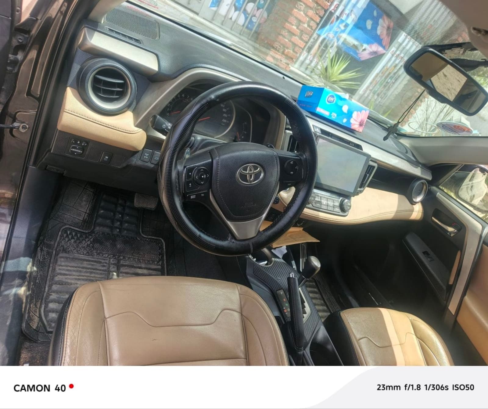 2015 Toyota Rav4 — photo 7