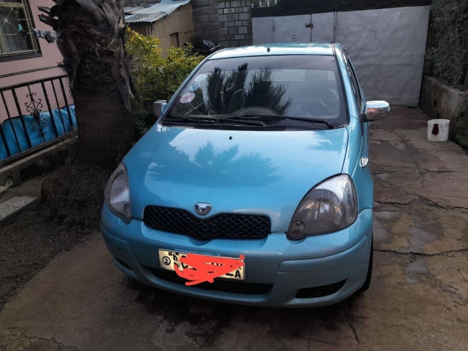 2002 Toyota Vitz — photo 5