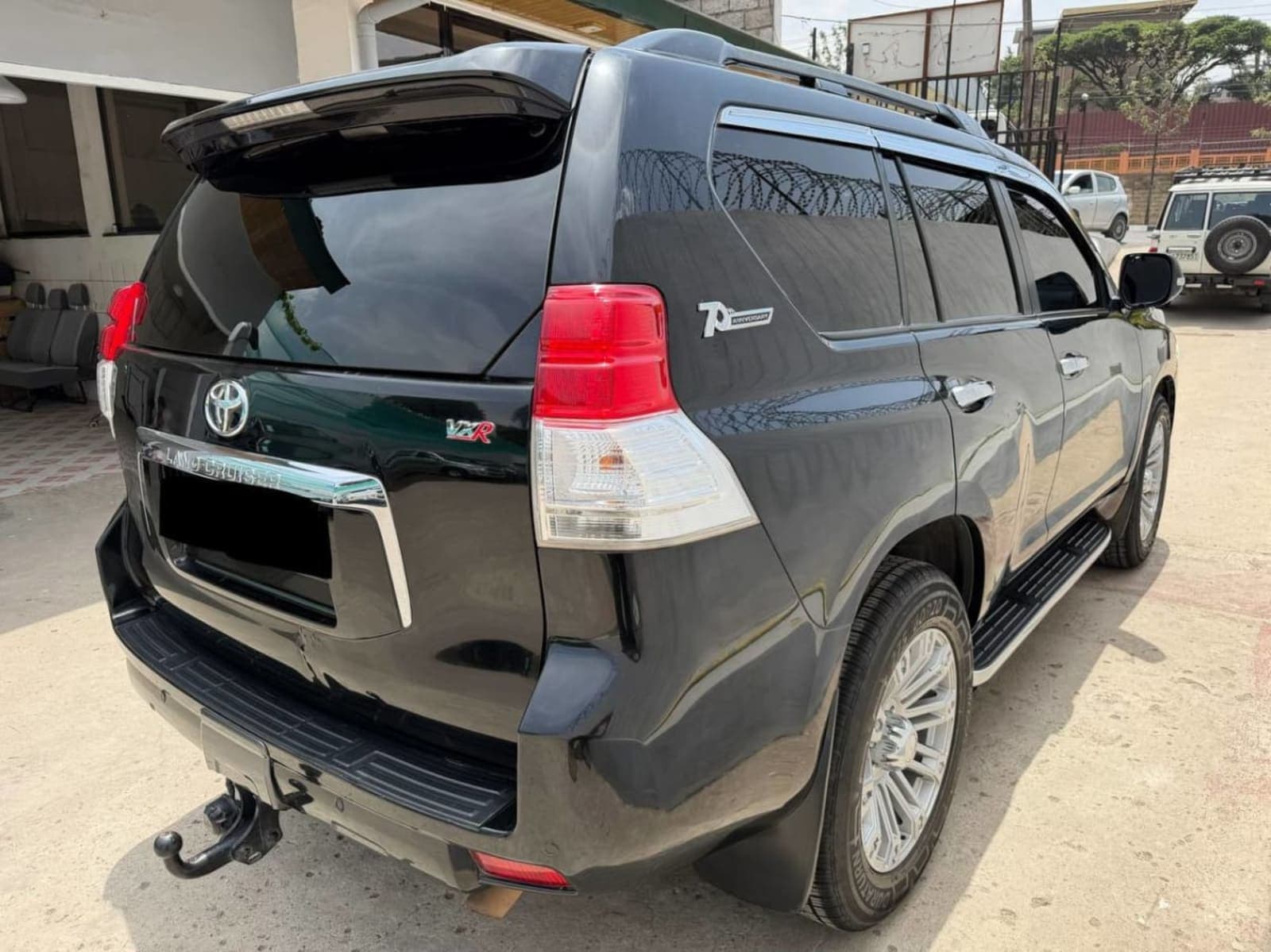 2013 Toyota Land Cruiser Prado — photo 4