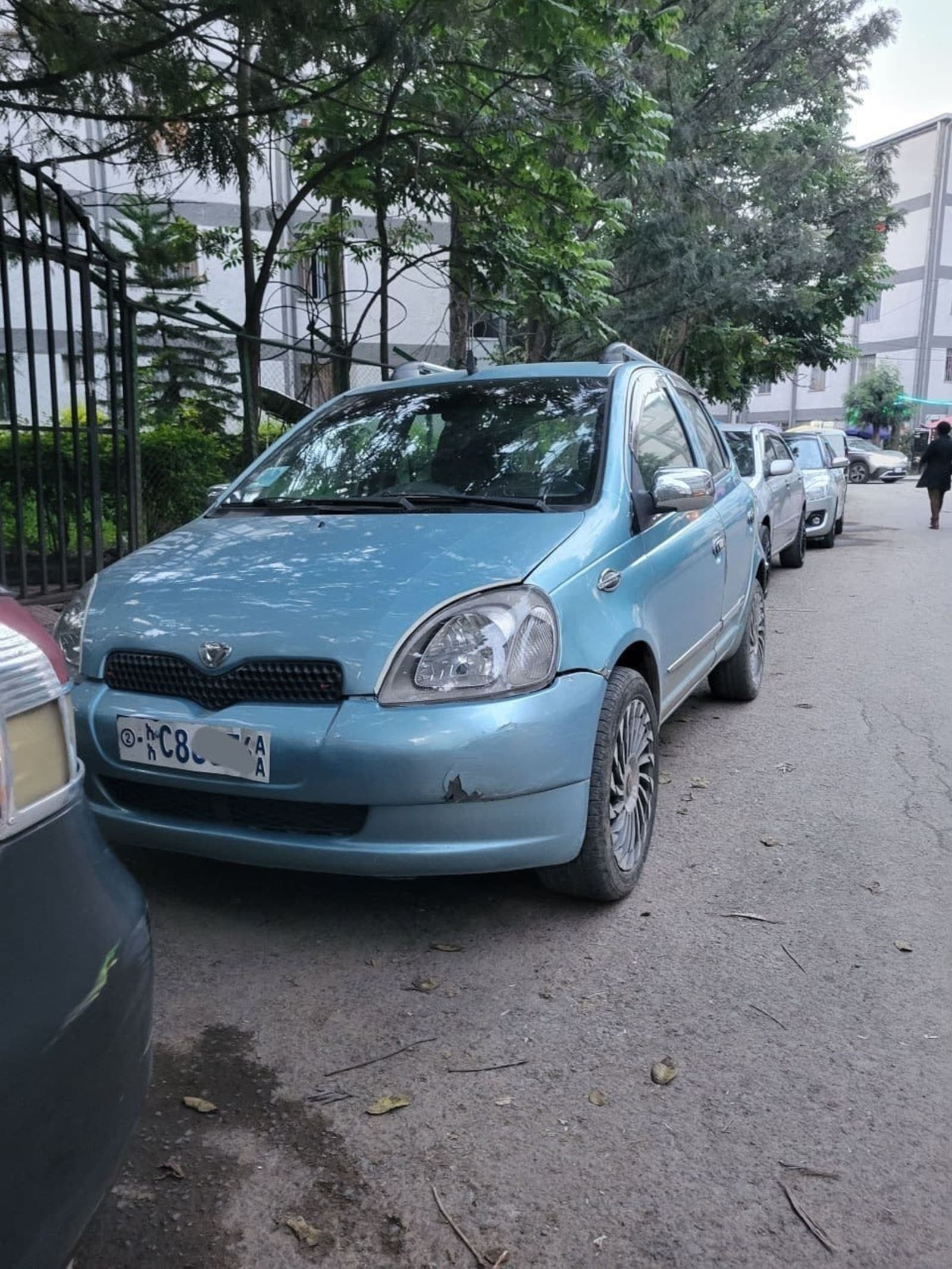 2001 TOYOTA VITZ