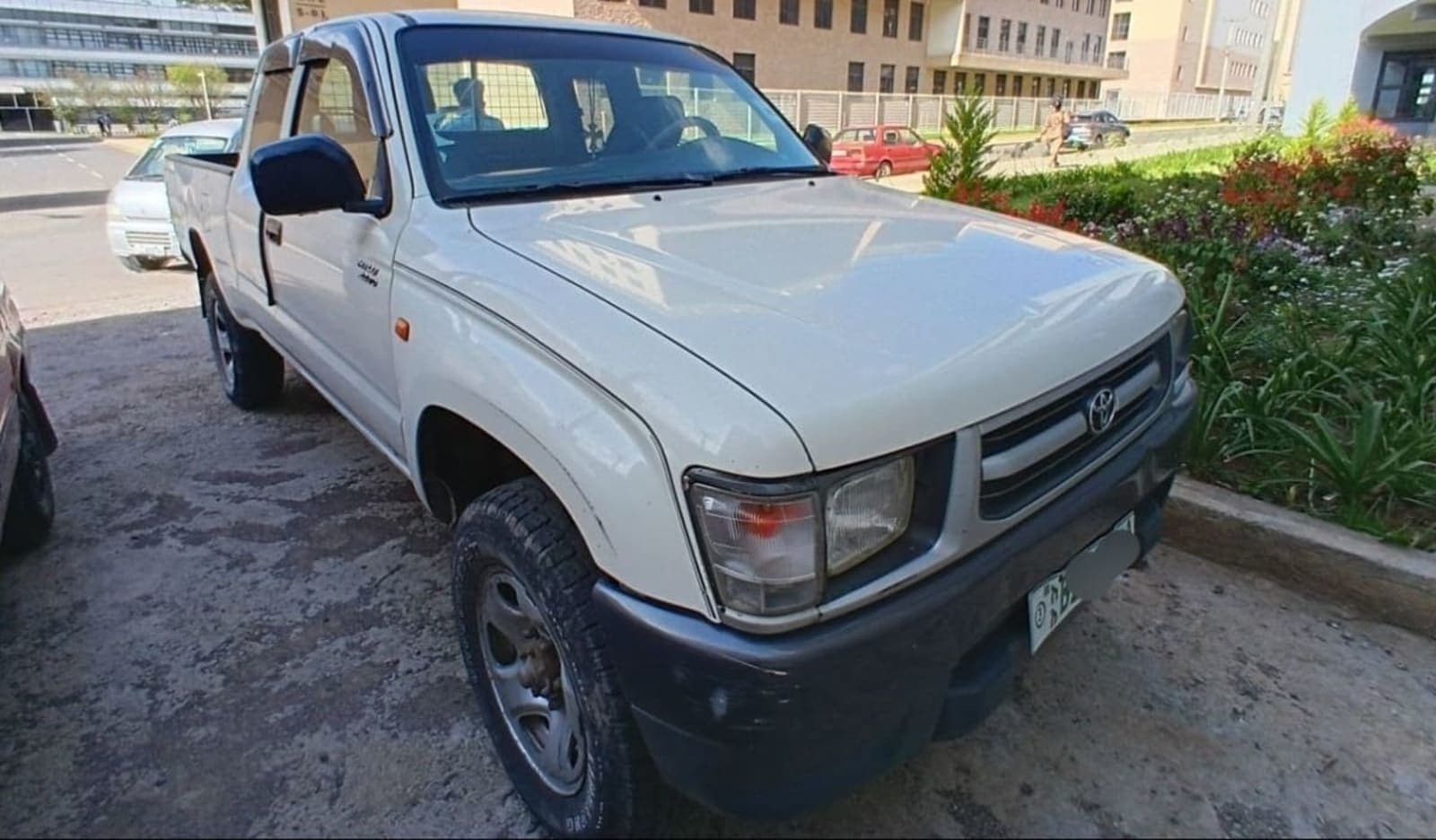 2000 Toyota Hilux Kink Cap