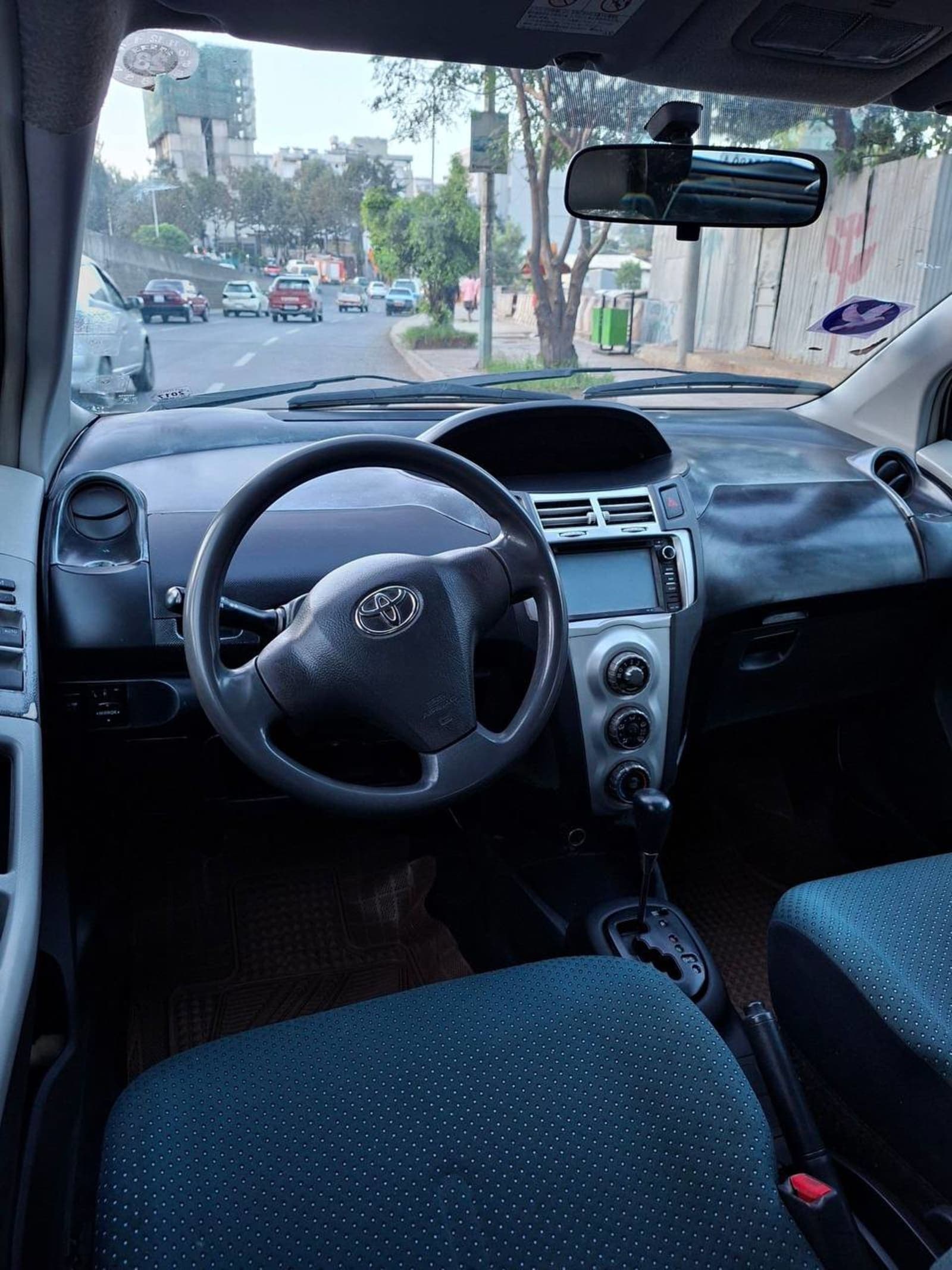 2007 Toyota Yaris Compact — photo 3