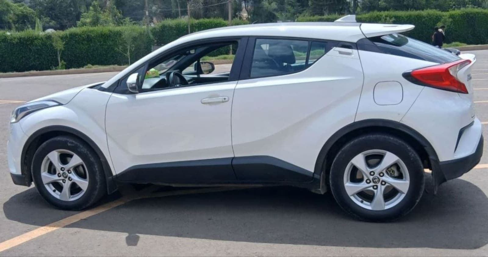 2020 Toyota C-HR — photo 3