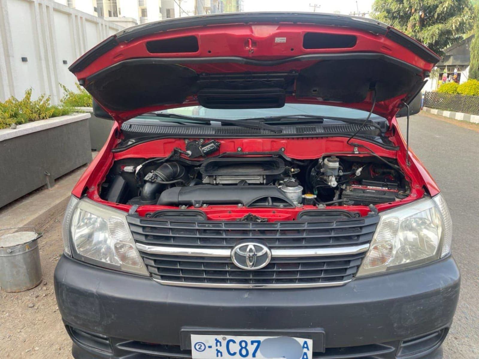 2010 Toyota Hiace Dolphin — photo 5