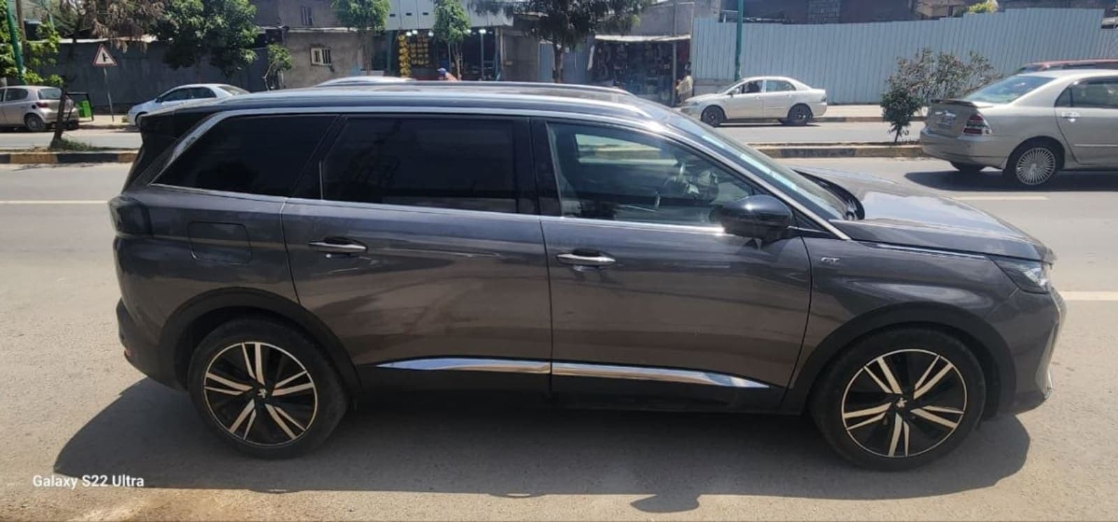 2021 Peugeot 5008 — photo 3