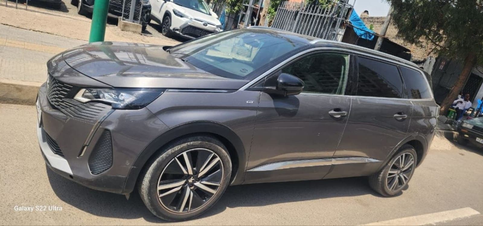 2021 Peugeot 5008 — photo 4