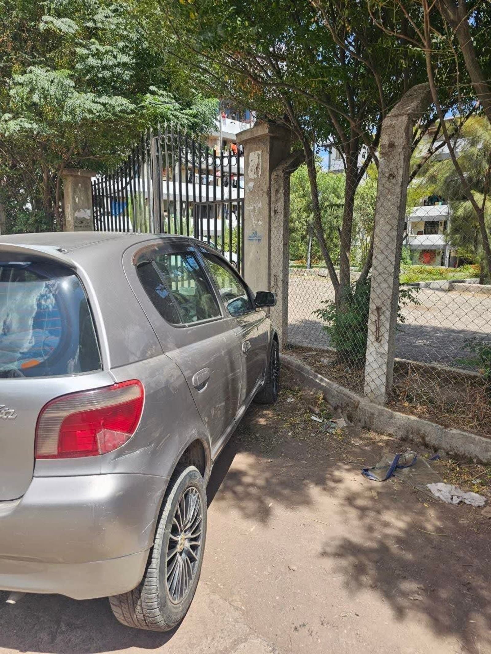 2001 Toyota Vitz — photo 5