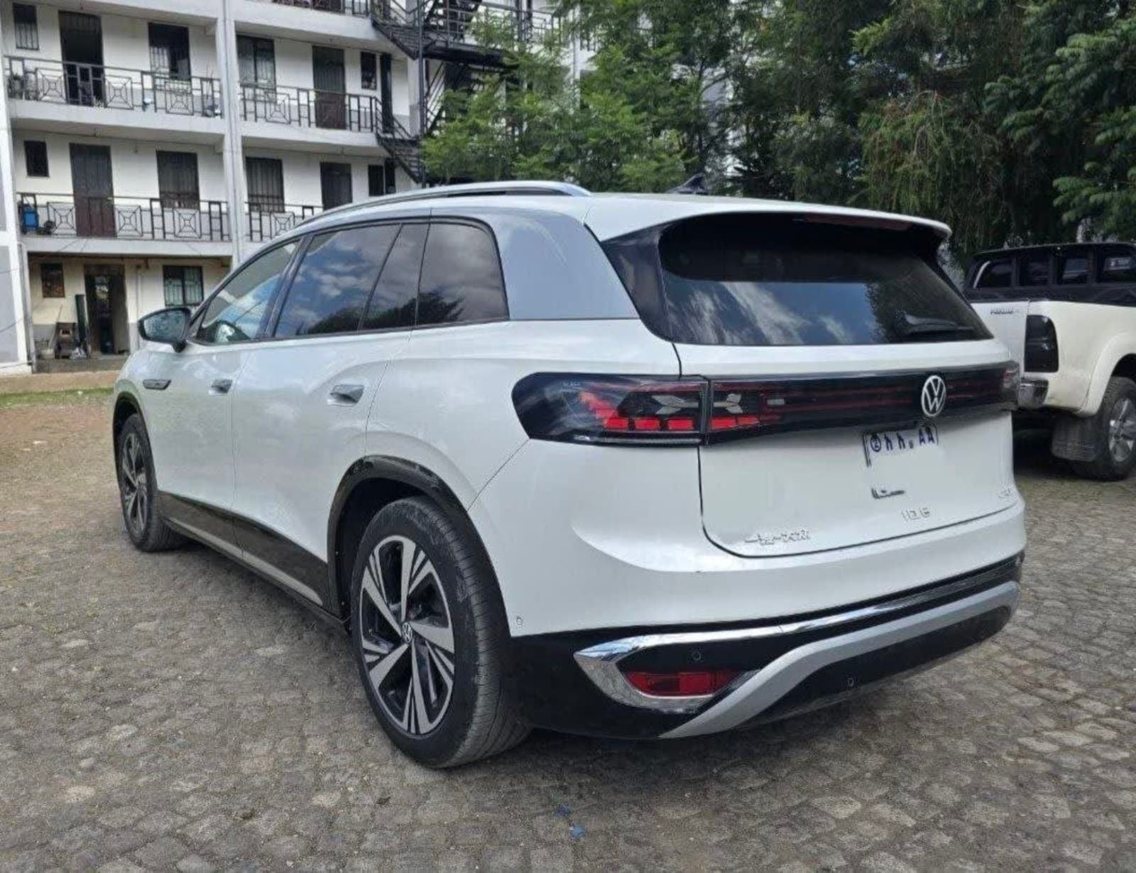 2024 Volkswagen ID.6 Crozz Pro — photo 4