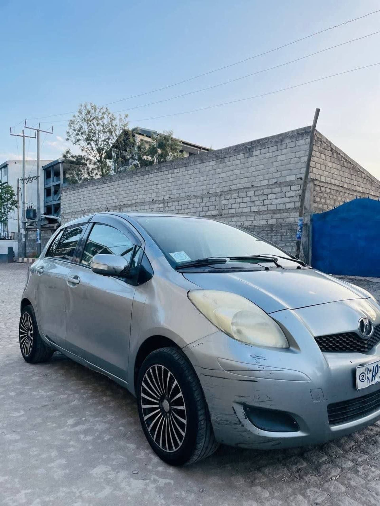 2010 Toyota Yaris — photo 3