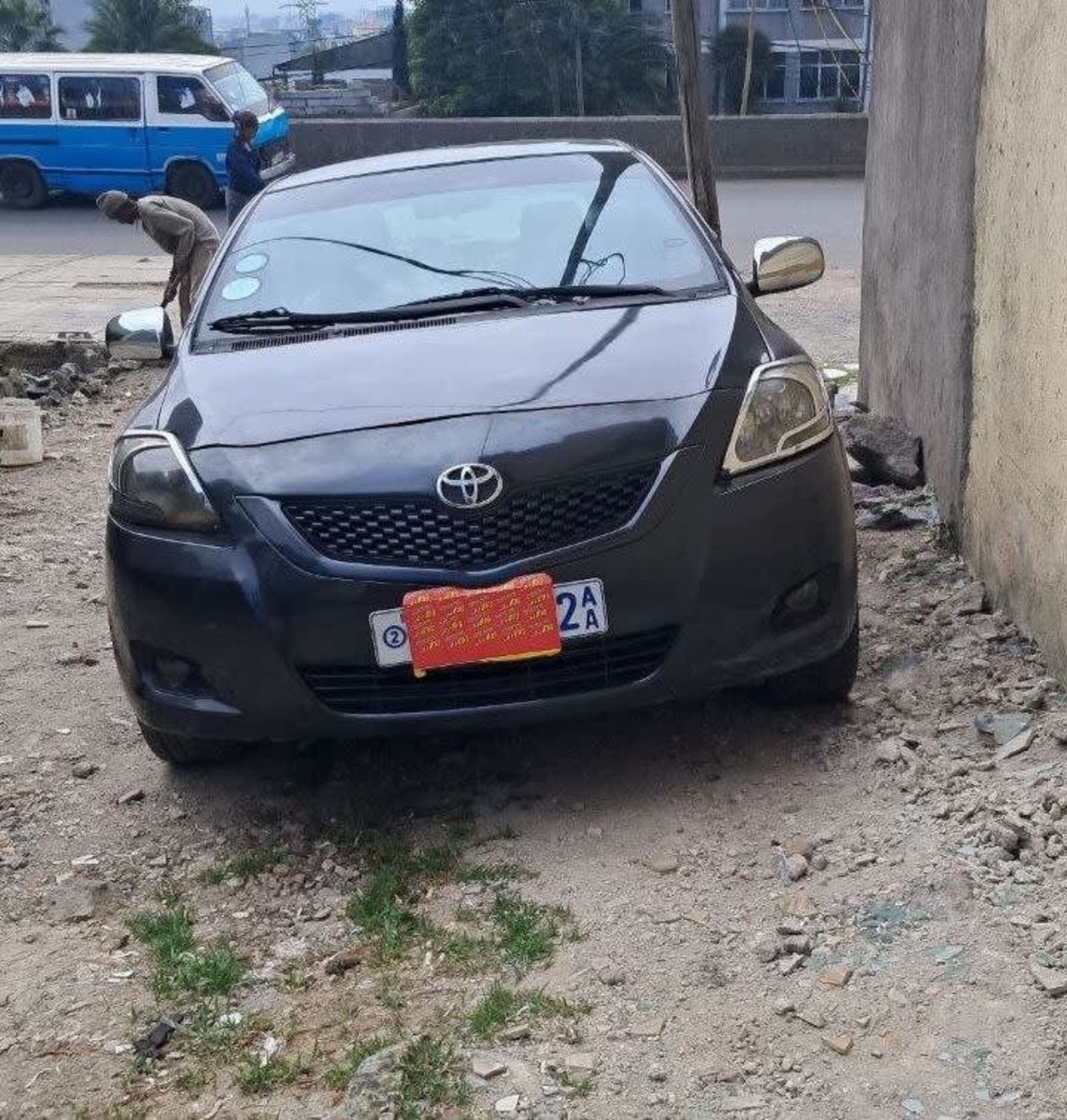 2007 Toyota sedan — photo 3