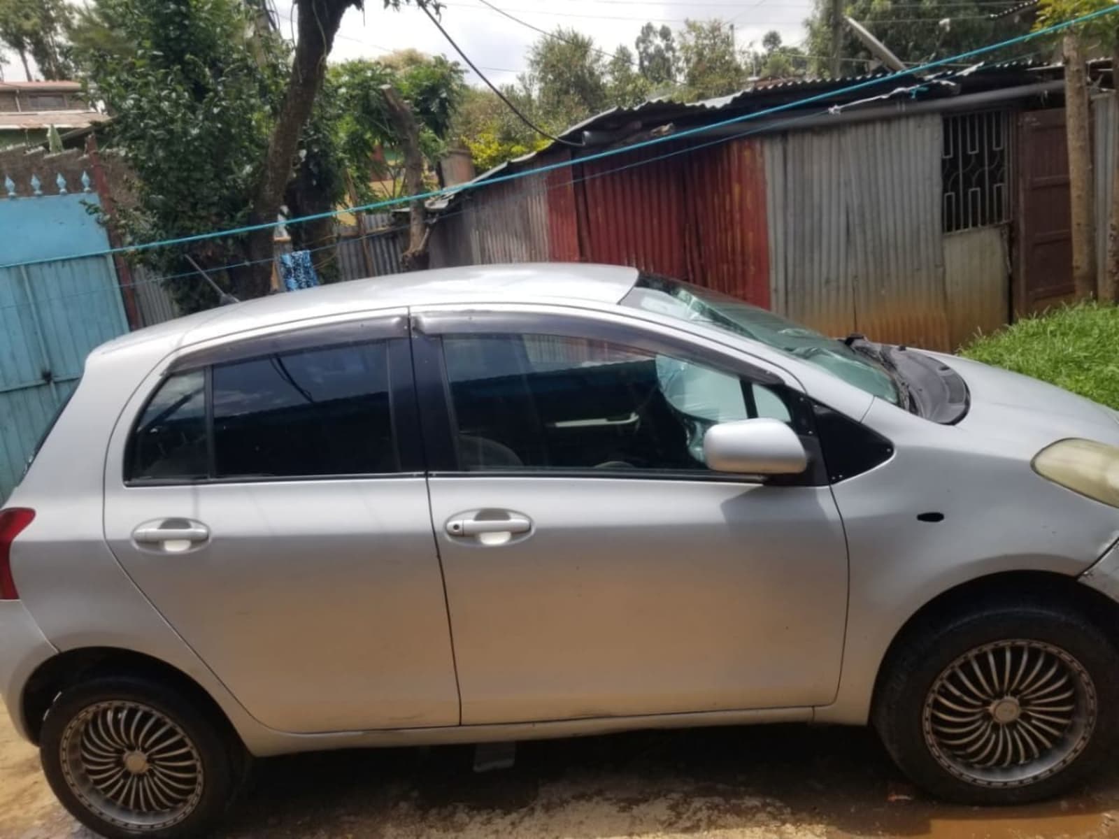 2005 Toyota Yaris compact