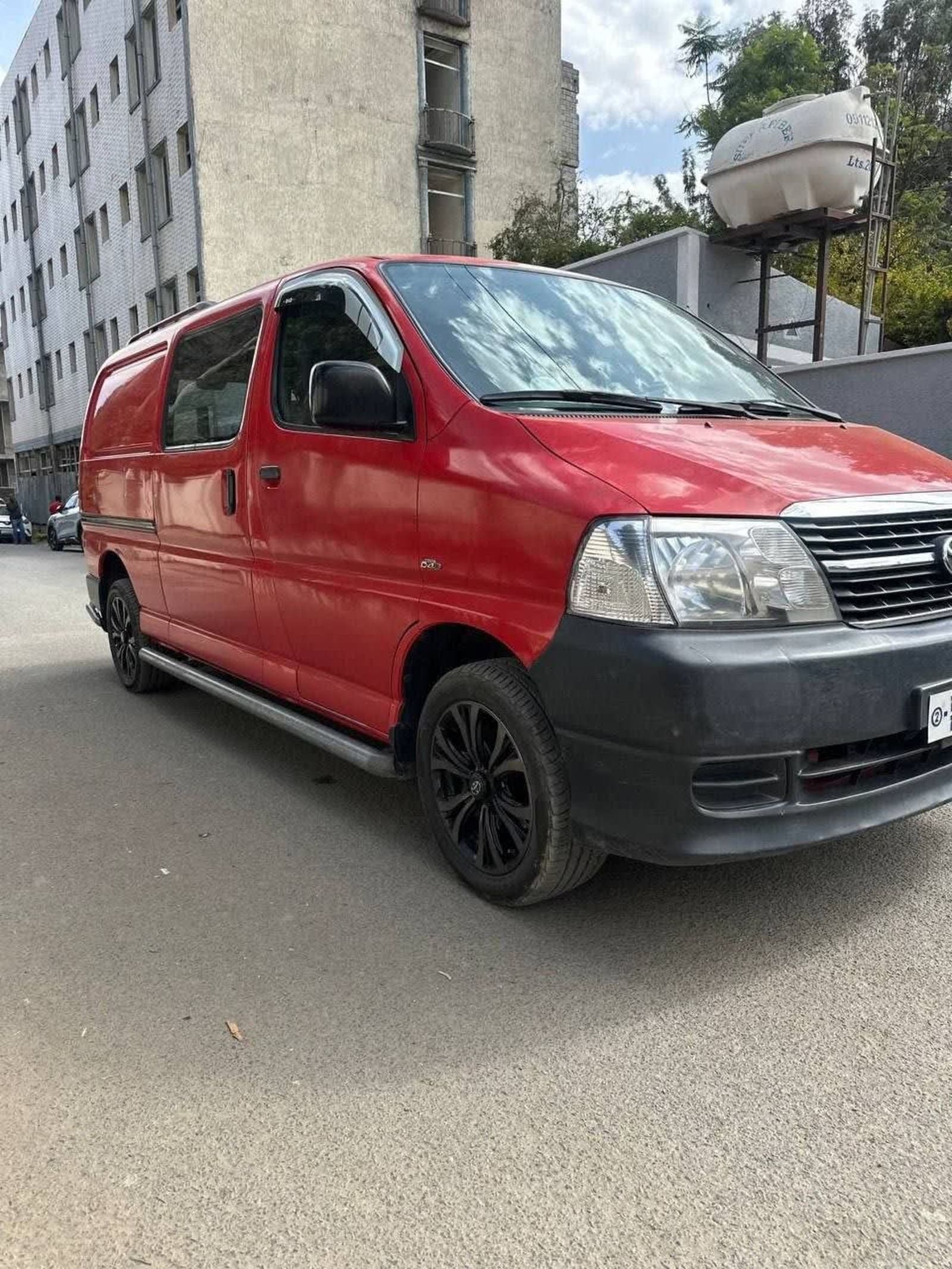 2010 Toyota Hiace Dolphin — photo 8