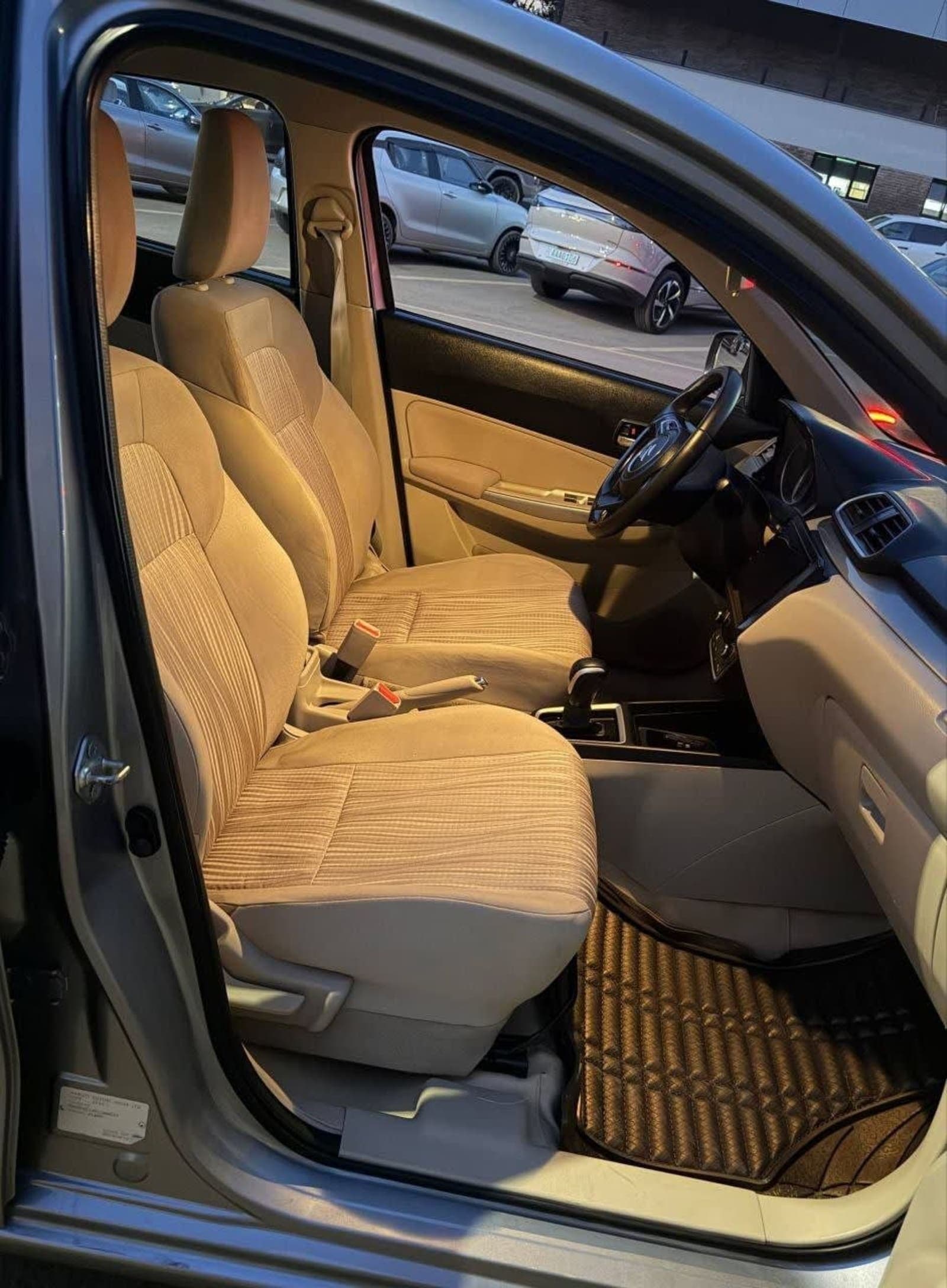 2022 Suzuki Dzire — photo 5