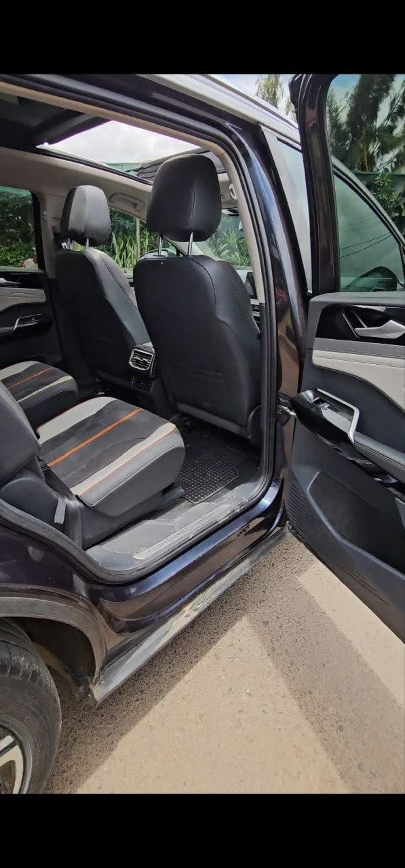 2022 Volkswagen ID.6 CROZZ PRO — photo 2