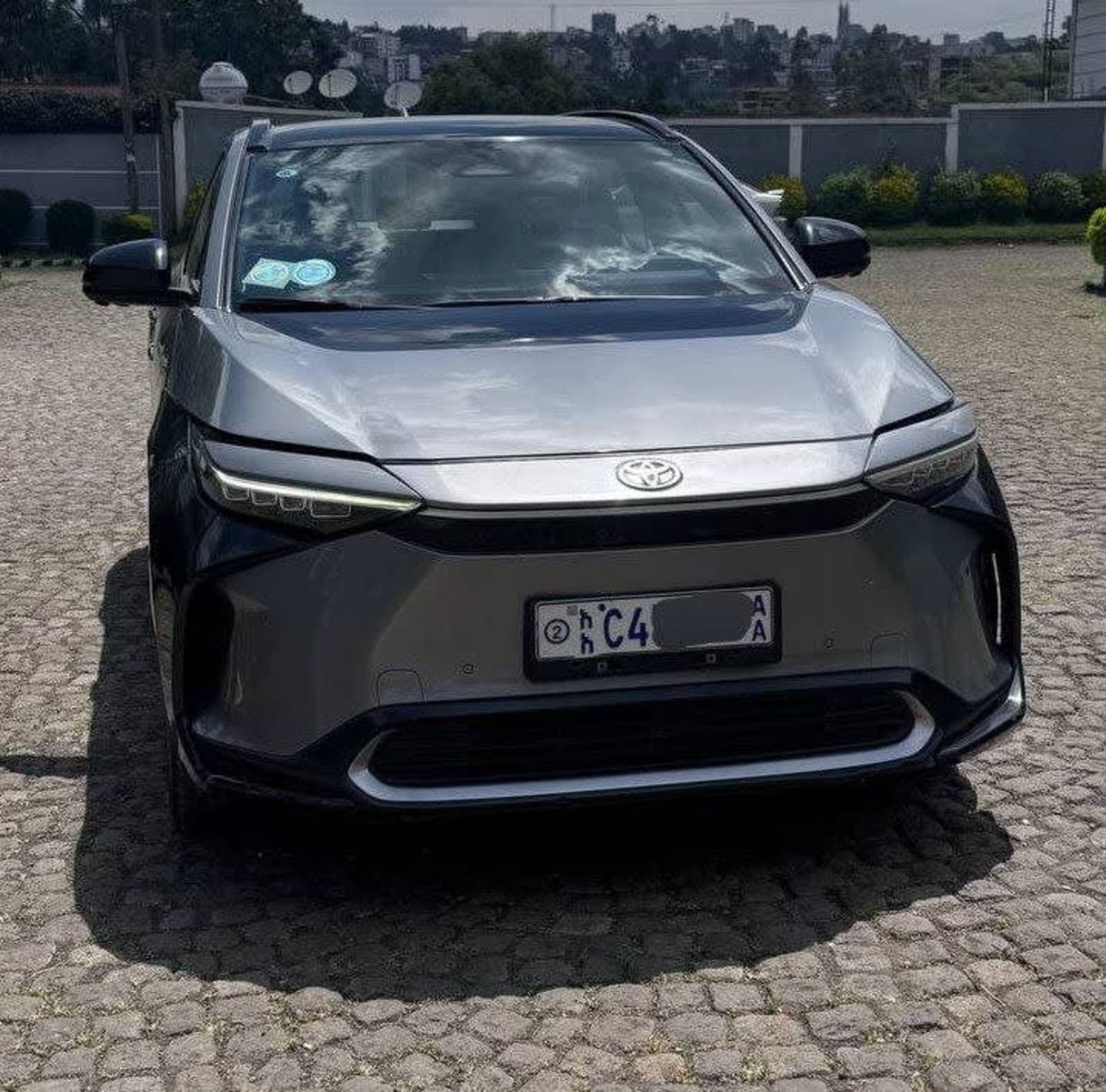 2023 Toyota BZ4X EV ULTRA — photo 3