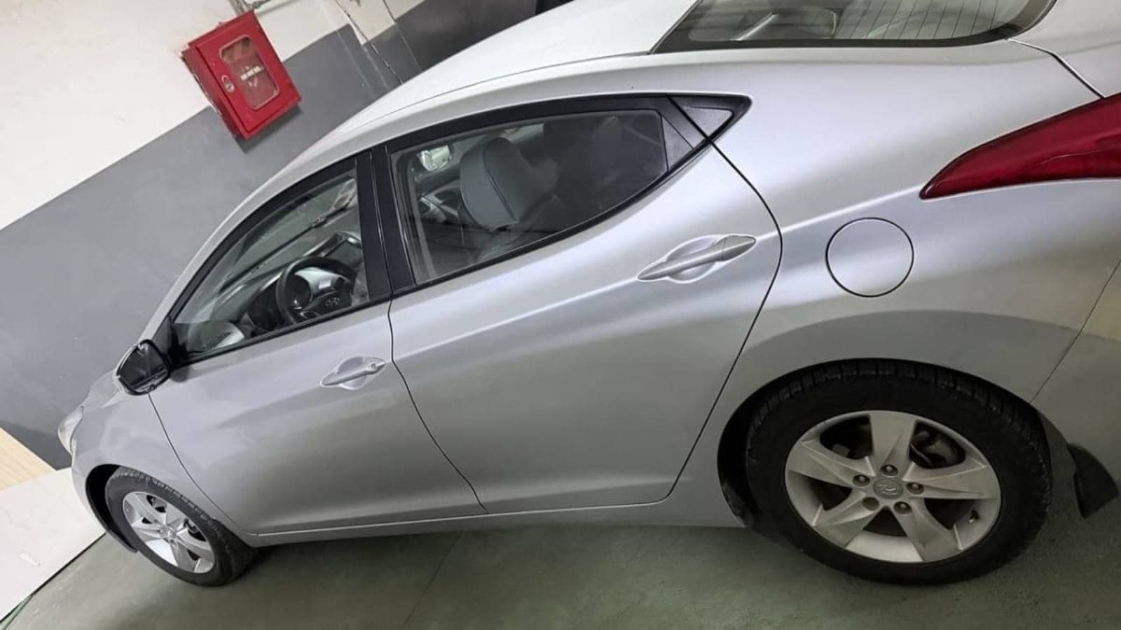 2012 Hyundai Elantra — photo 2