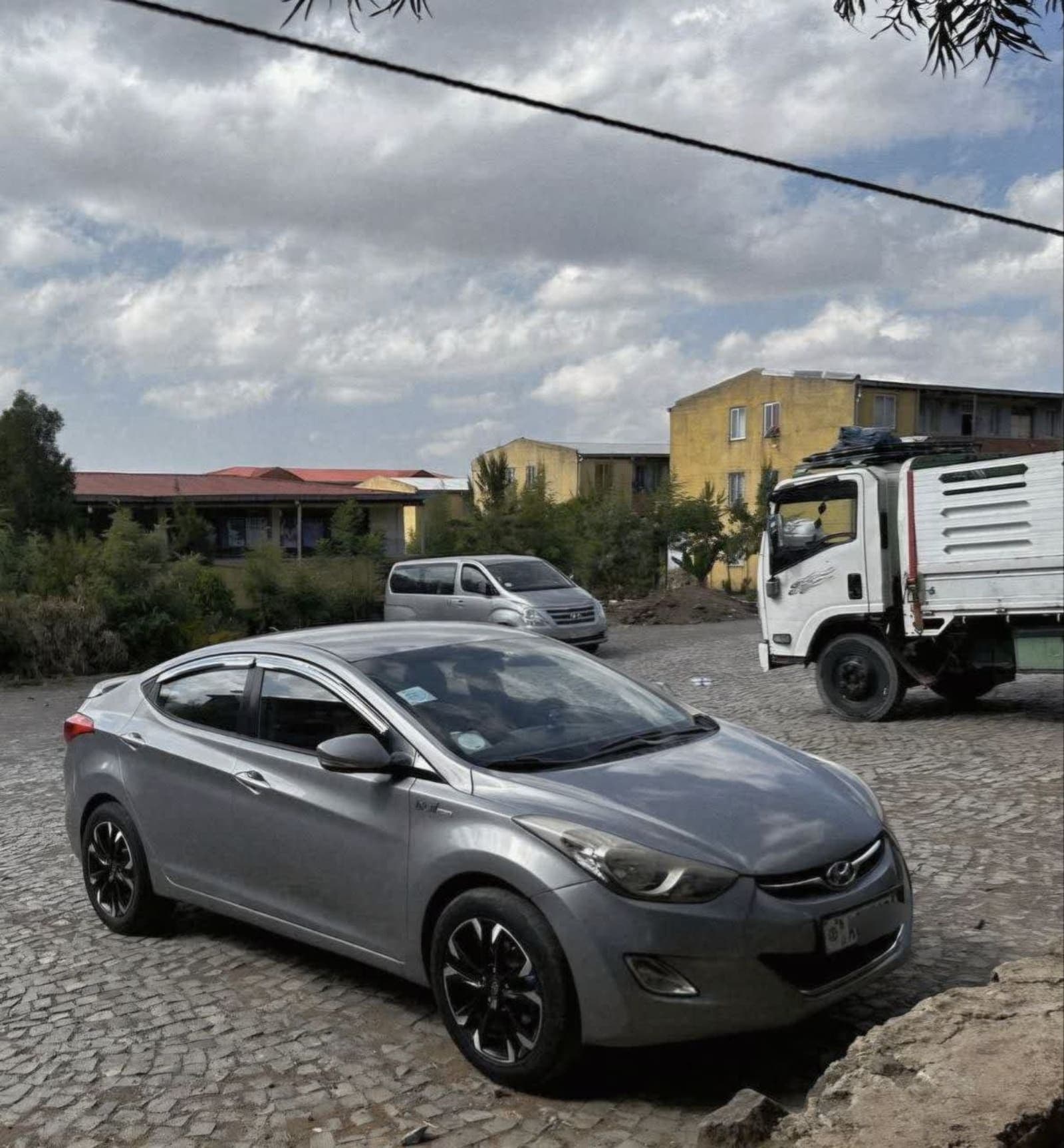 2013 Hyundai Avante — photo 2
