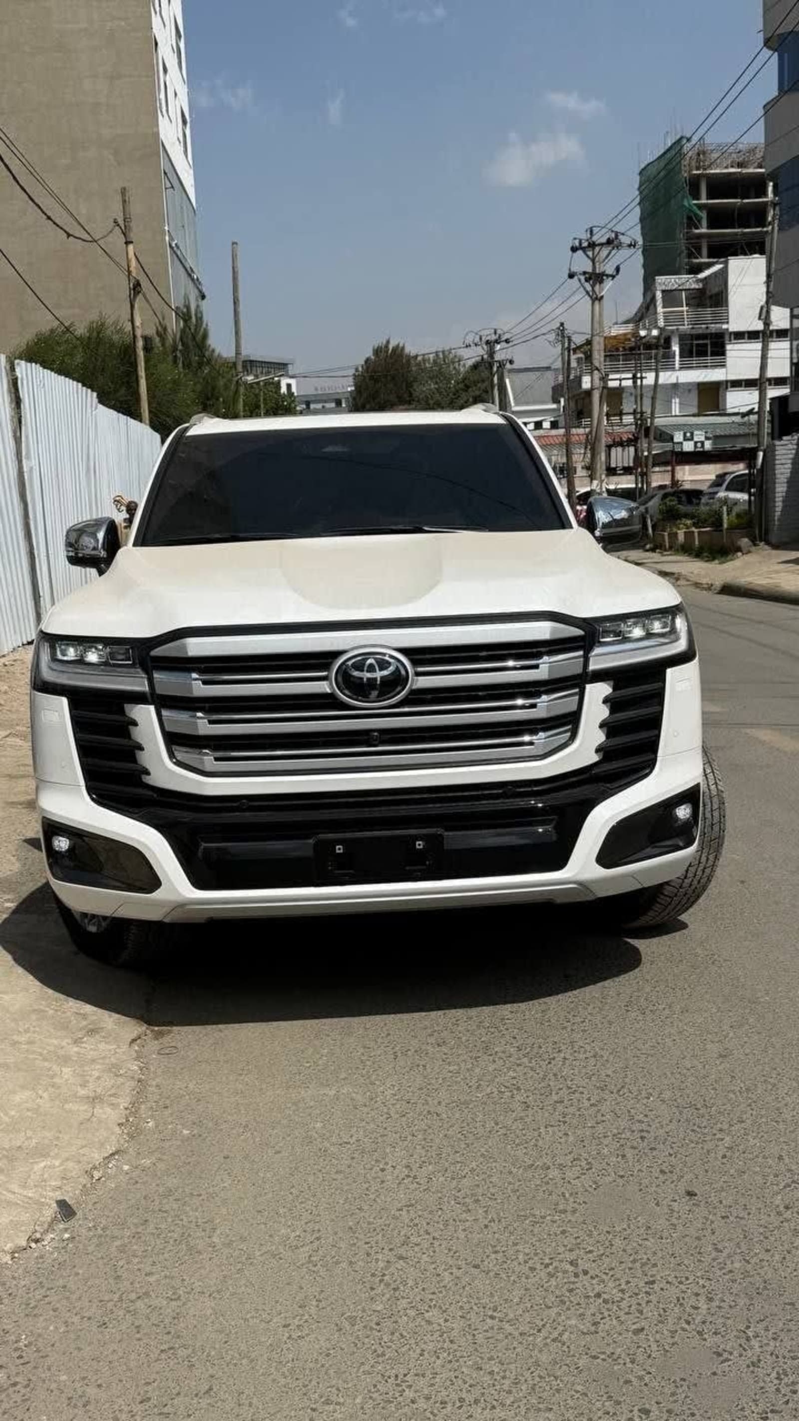 2026 Toyota Land Cruiser VXR