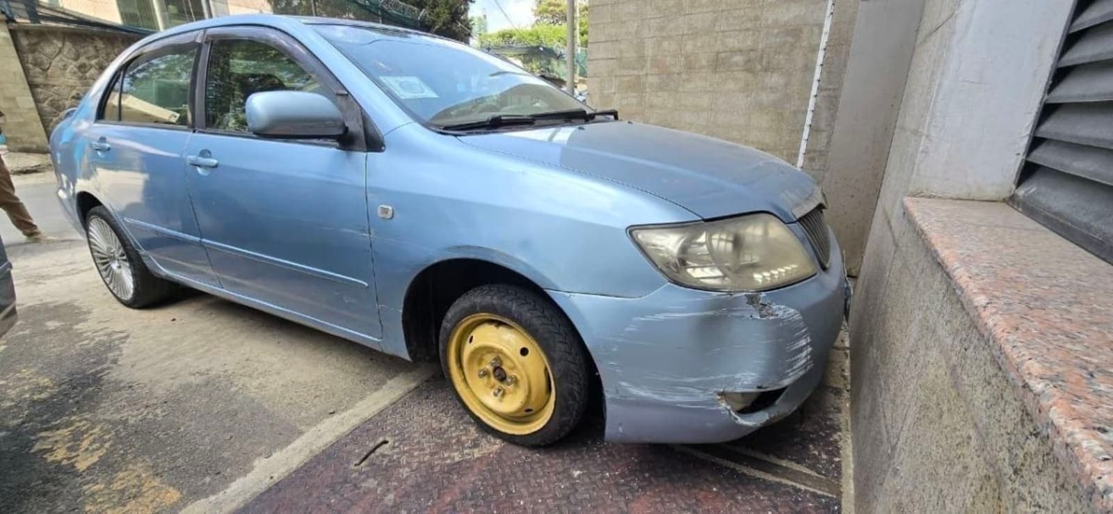 2005 Toyota Corolla/120 — photo 1