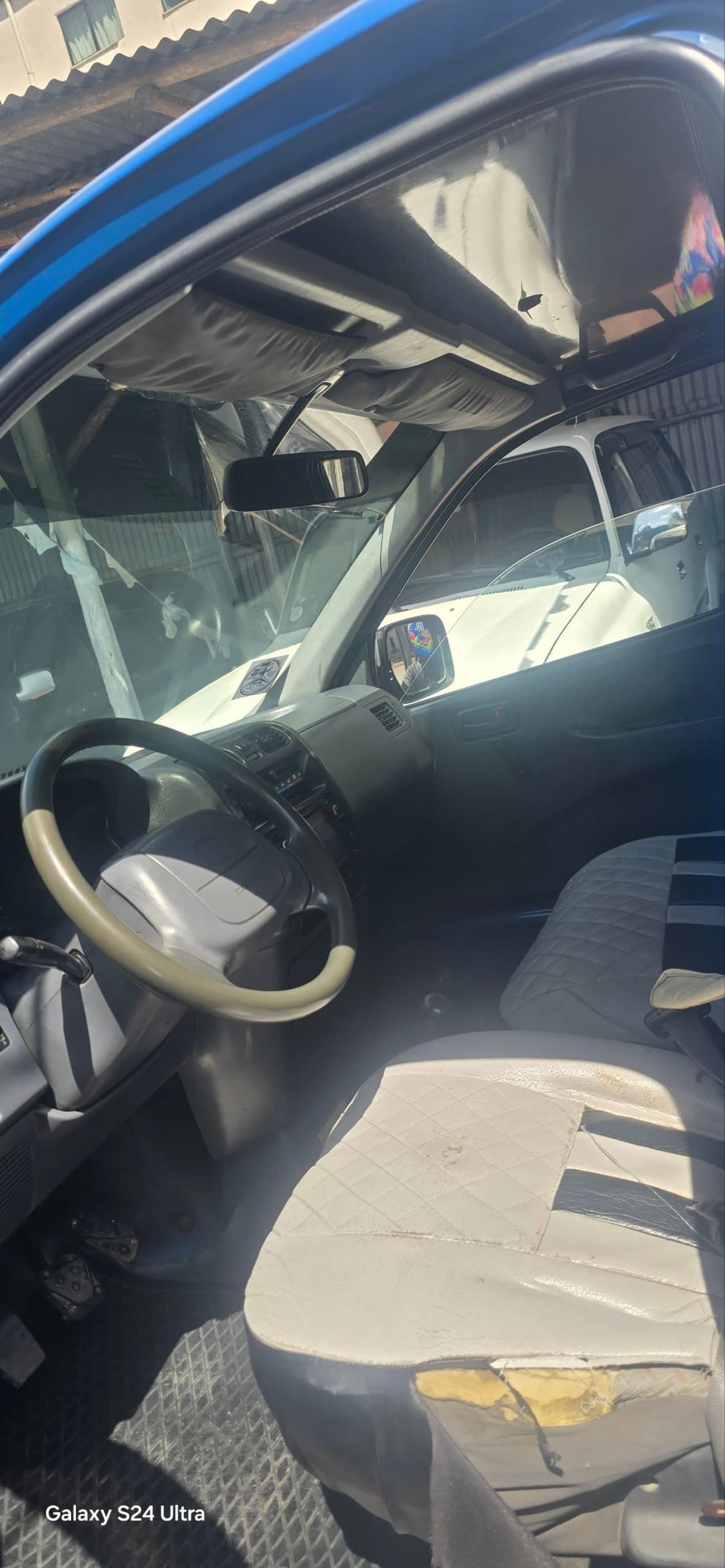 1999 Toyota Dolphin — photo 2
