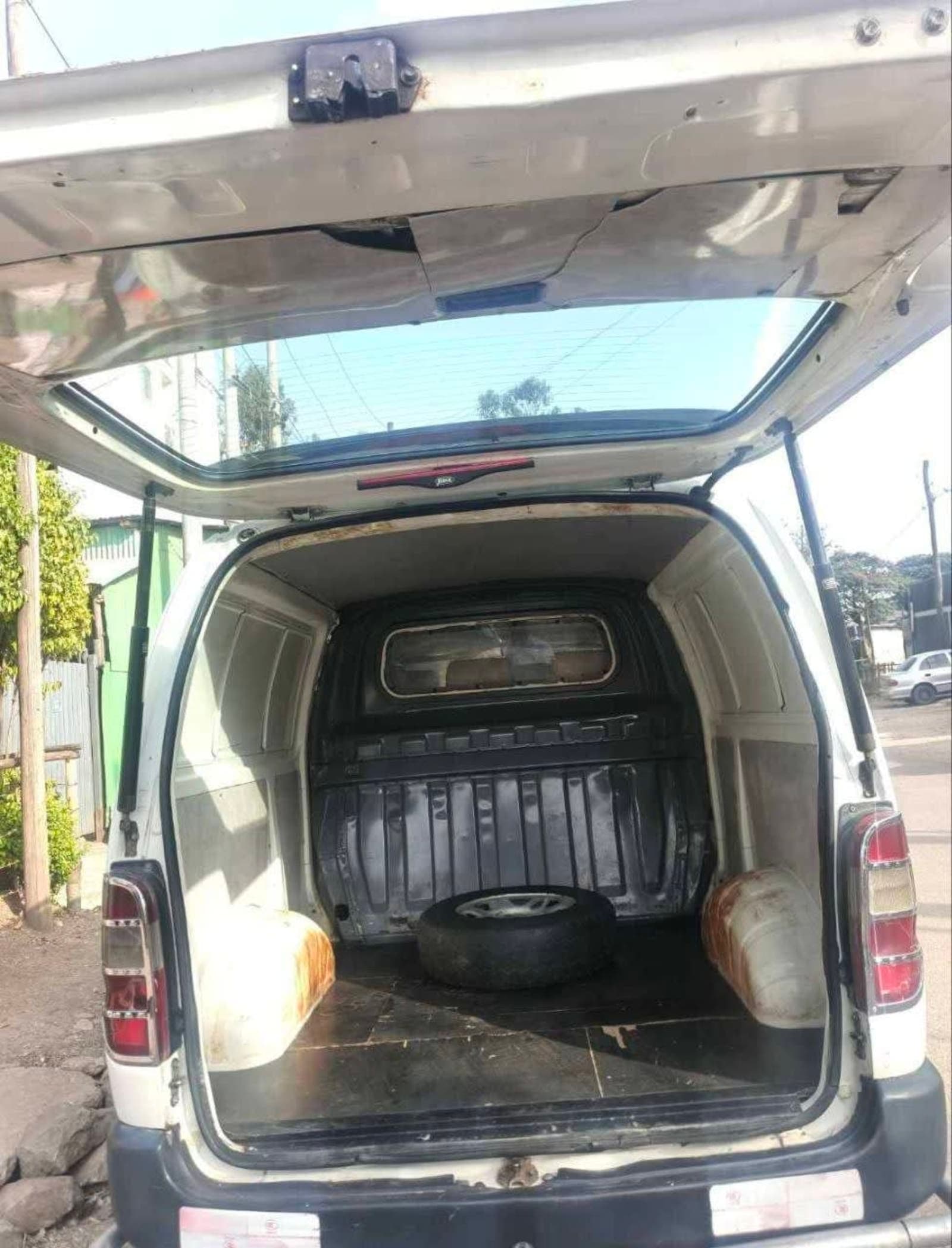 2008 Toyota Dolphin Van — photo 5