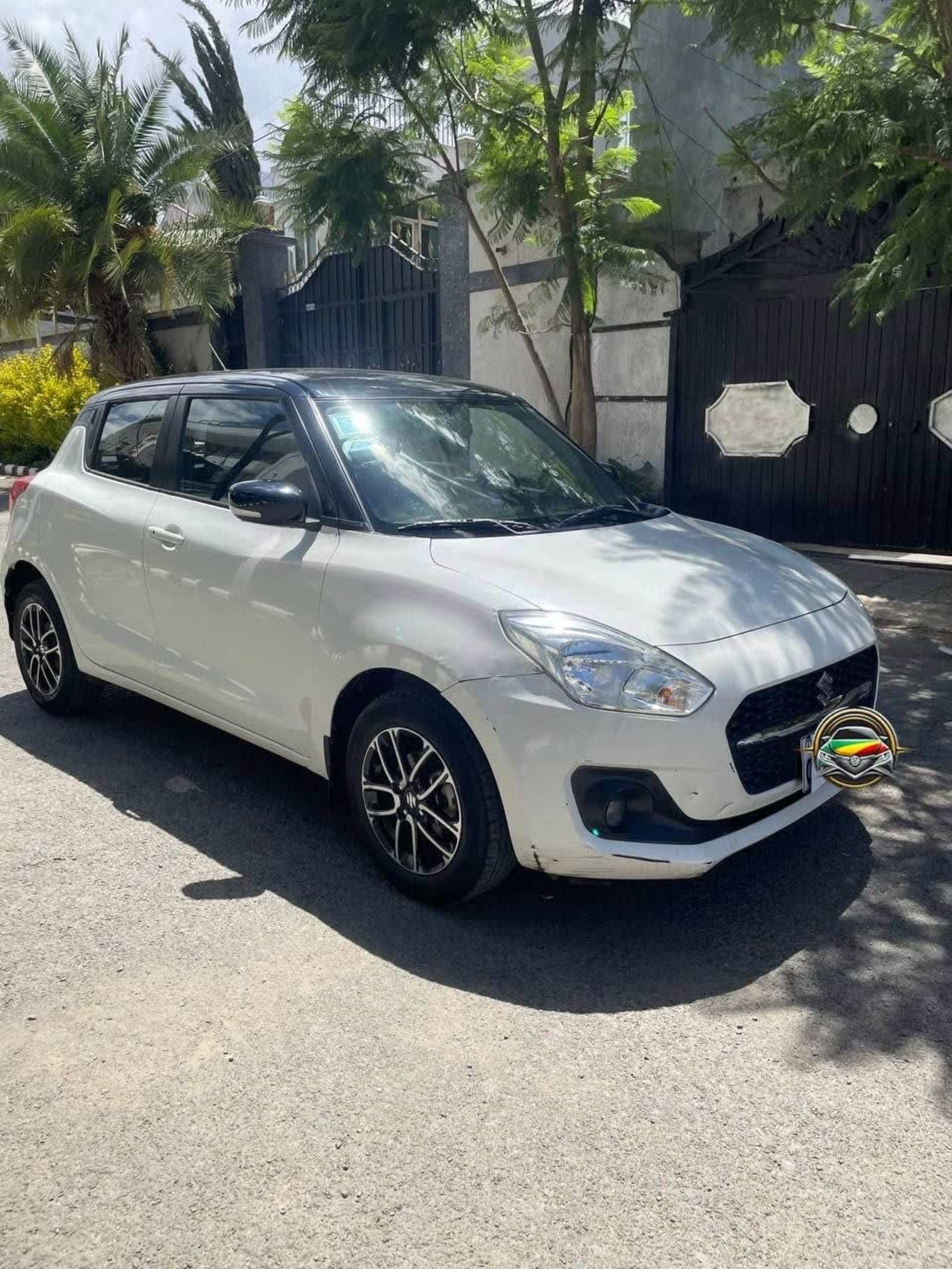 2022 Suzuki Swift — photo 6