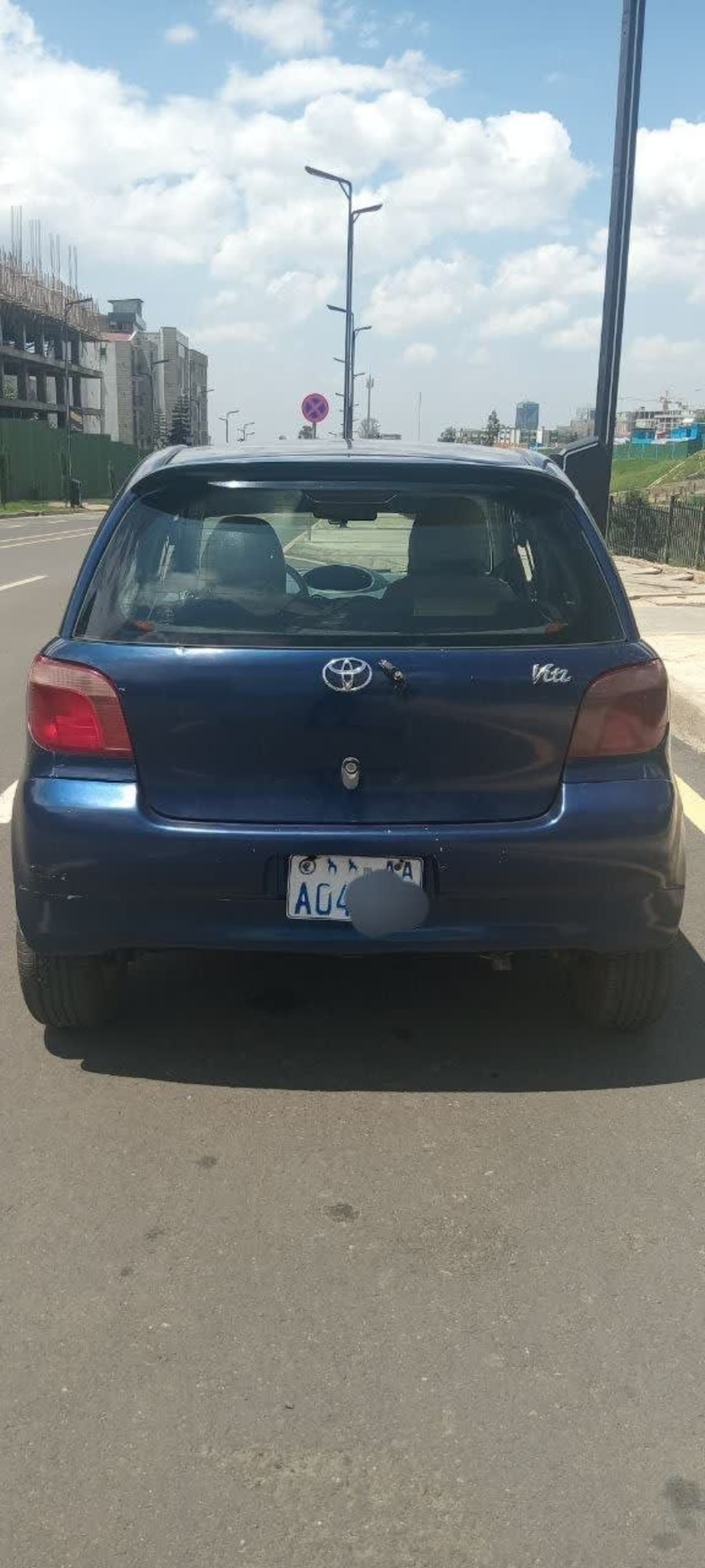 2001 Toyota Vitz — photo 4