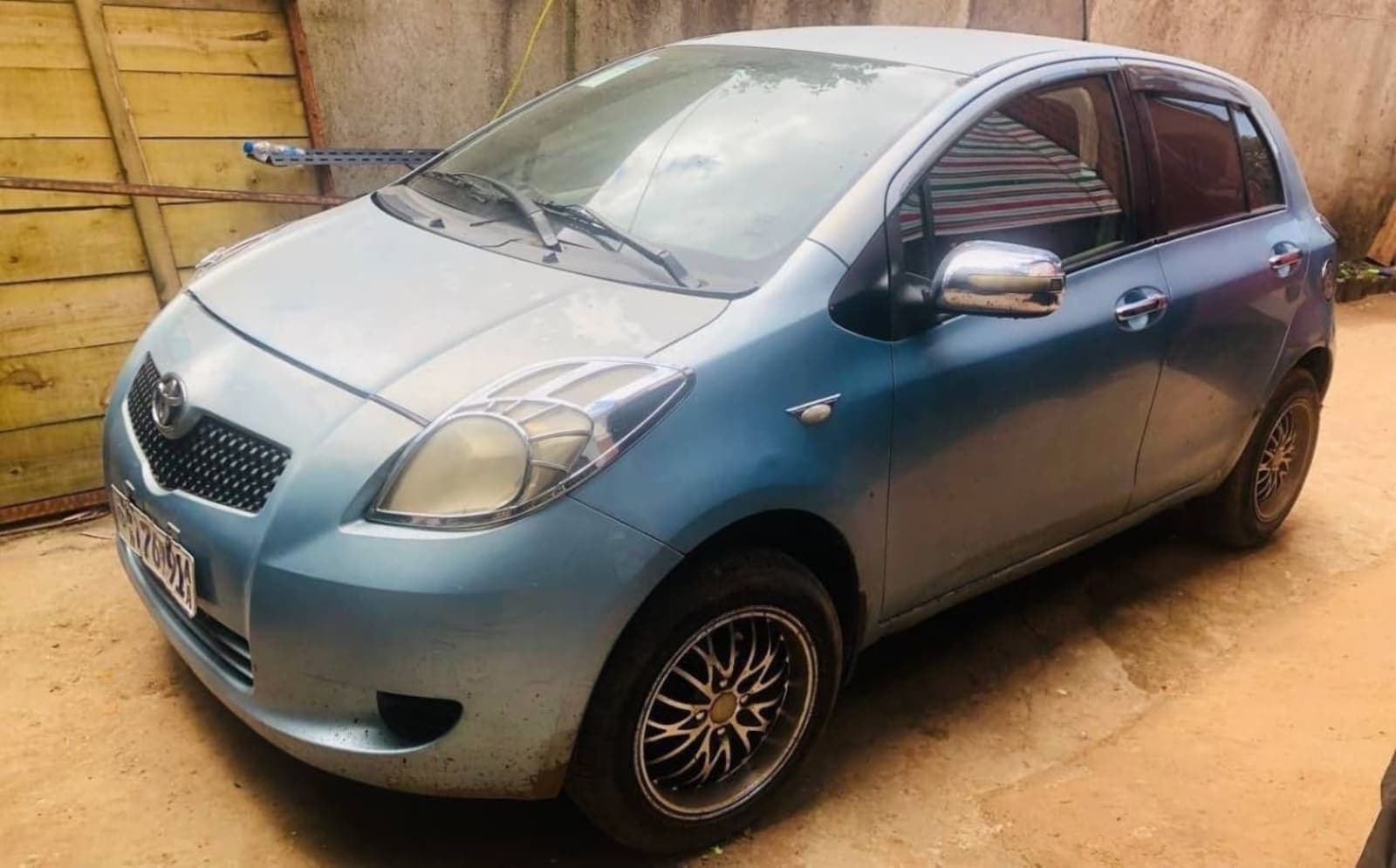 2007 Toyota Yaris — photo 2