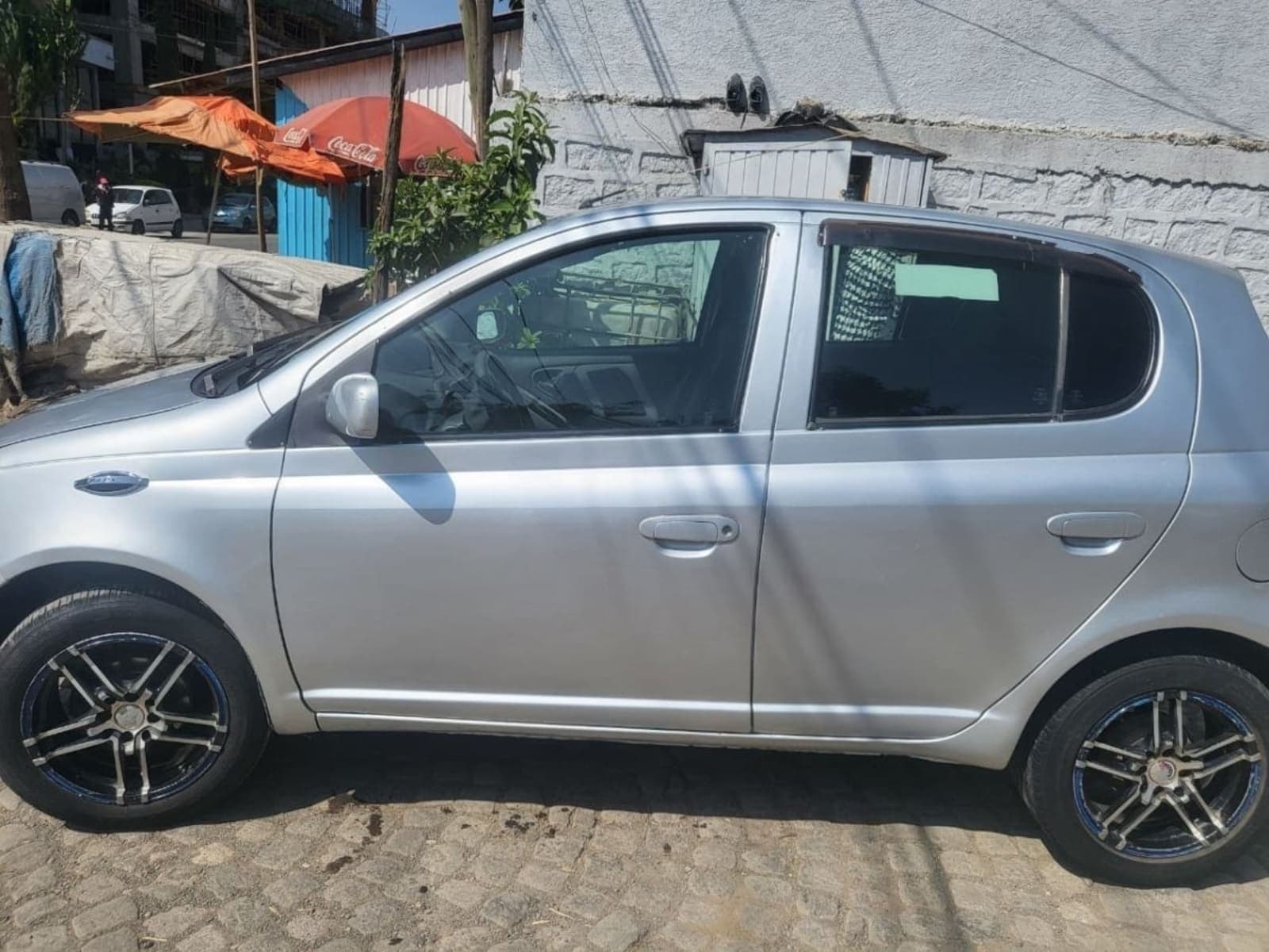 2002 Toyota vitz
