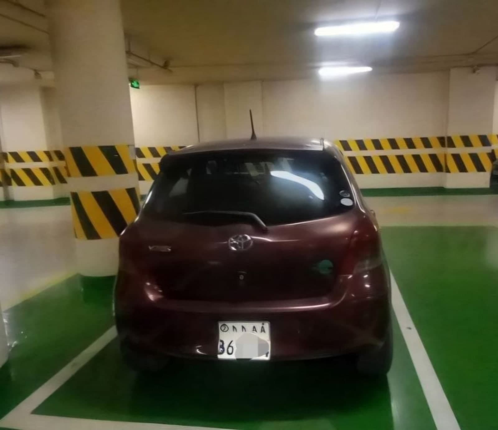 2010 Toyota Yaris — photo 3