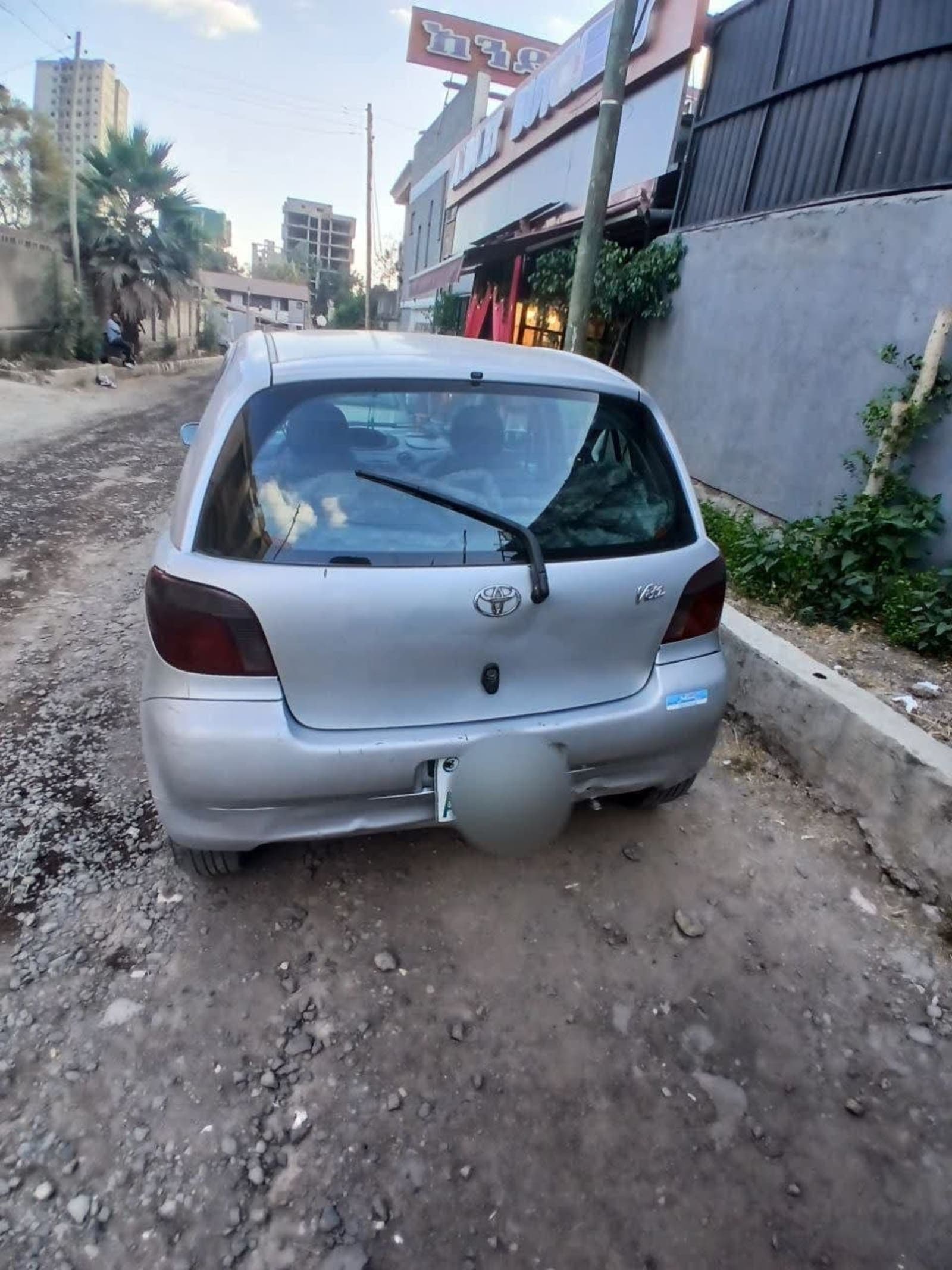 2000 Toyota Vitz — photo 3