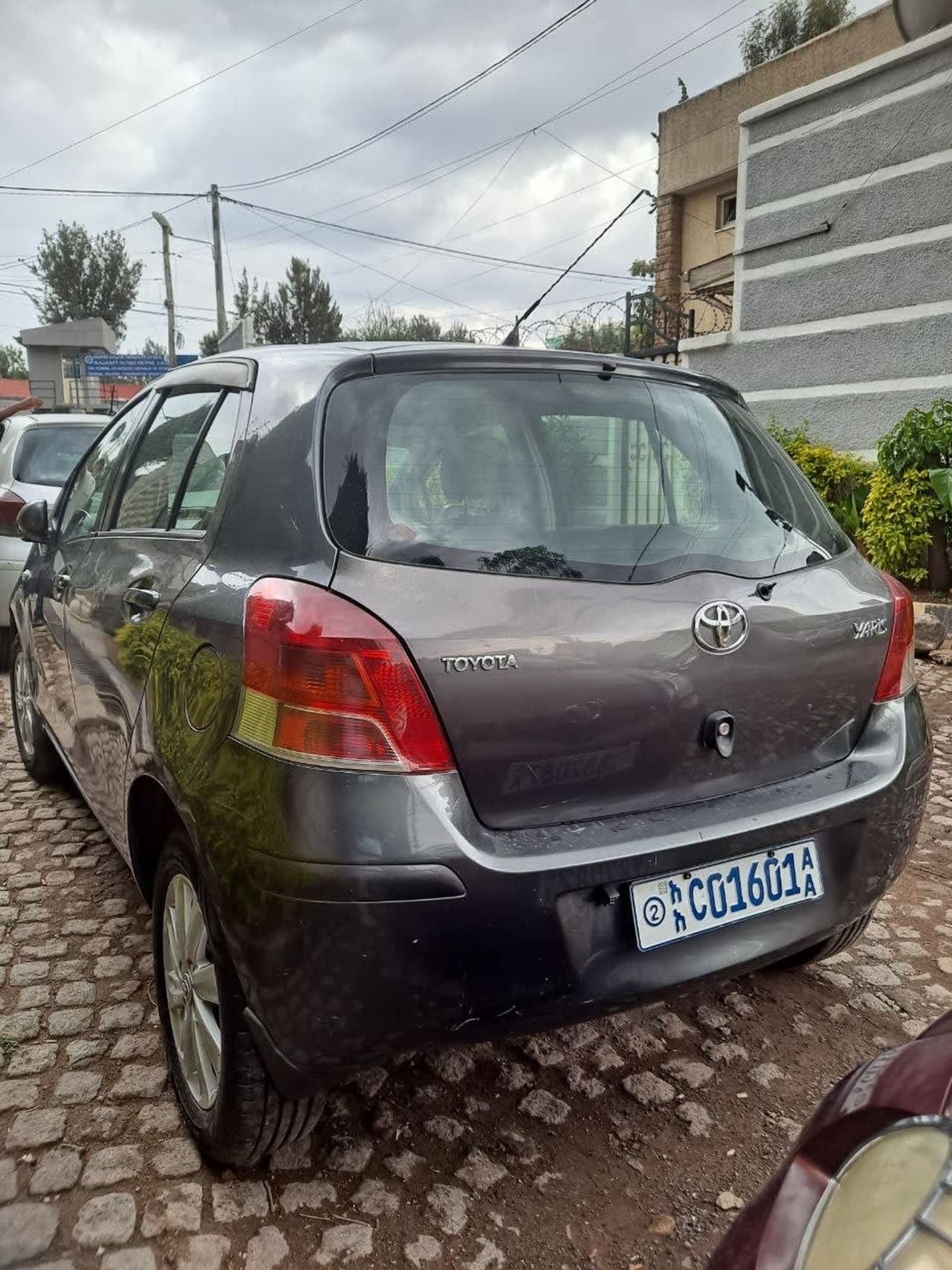 2009 Toyota Yaris Compact — photo 3